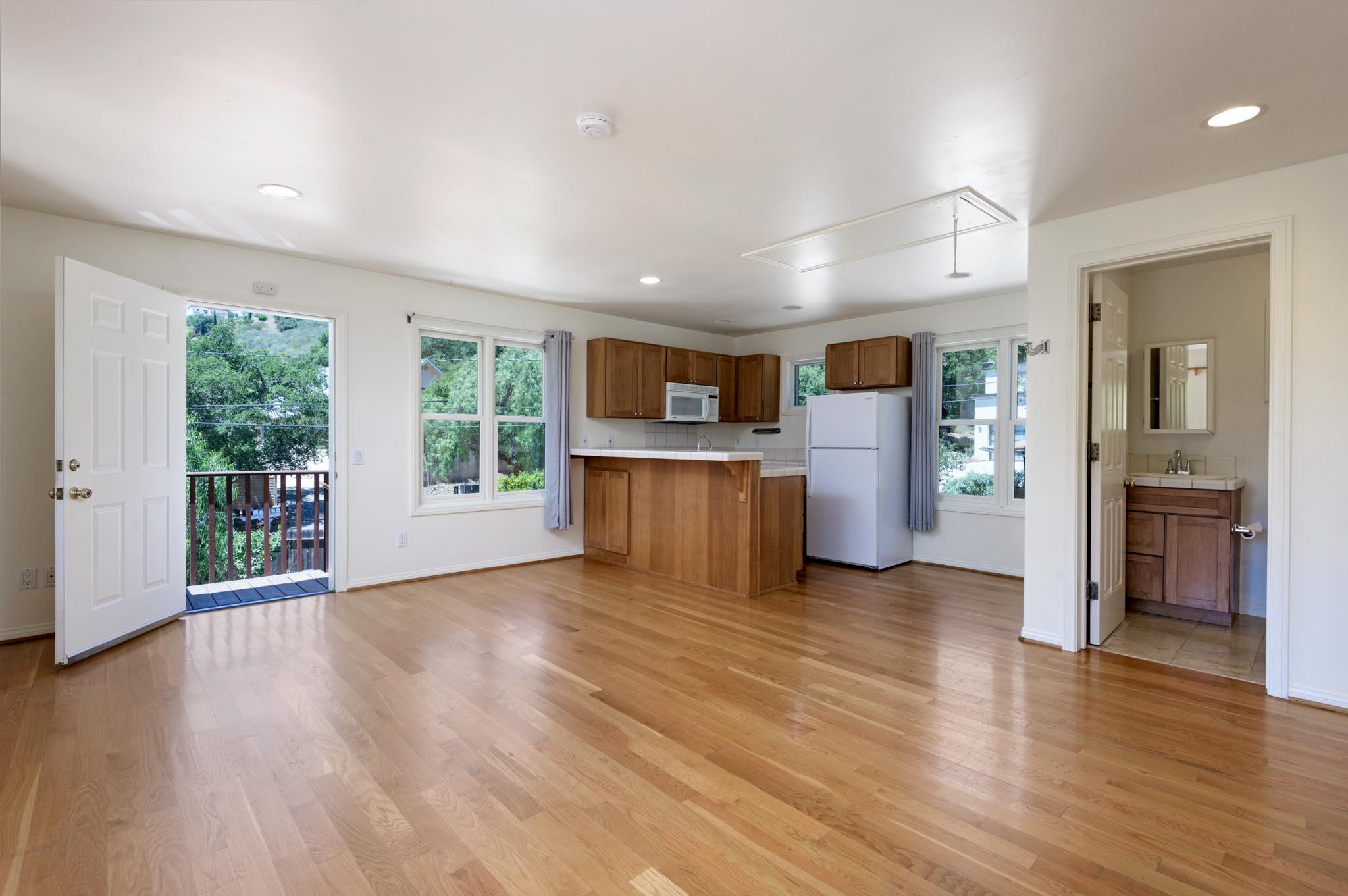 Santa Barbara, California 93105, United States, 4 Bedrooms Bedrooms, ,4 BathroomsBathrooms,Residential,Active,173854