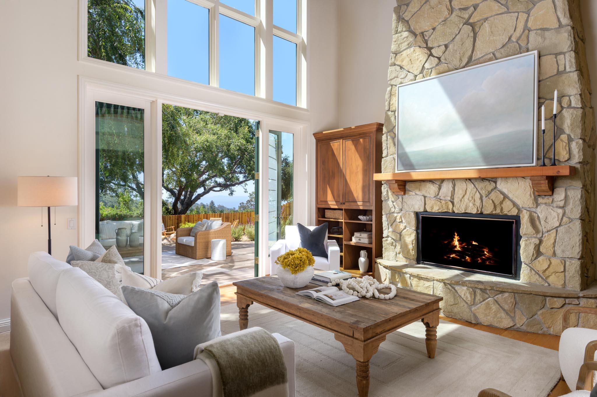 Santa Barbara, California 93105, United States, 4 Bedrooms Bedrooms, ,4 BathroomsBathrooms,Residential,Active,173854