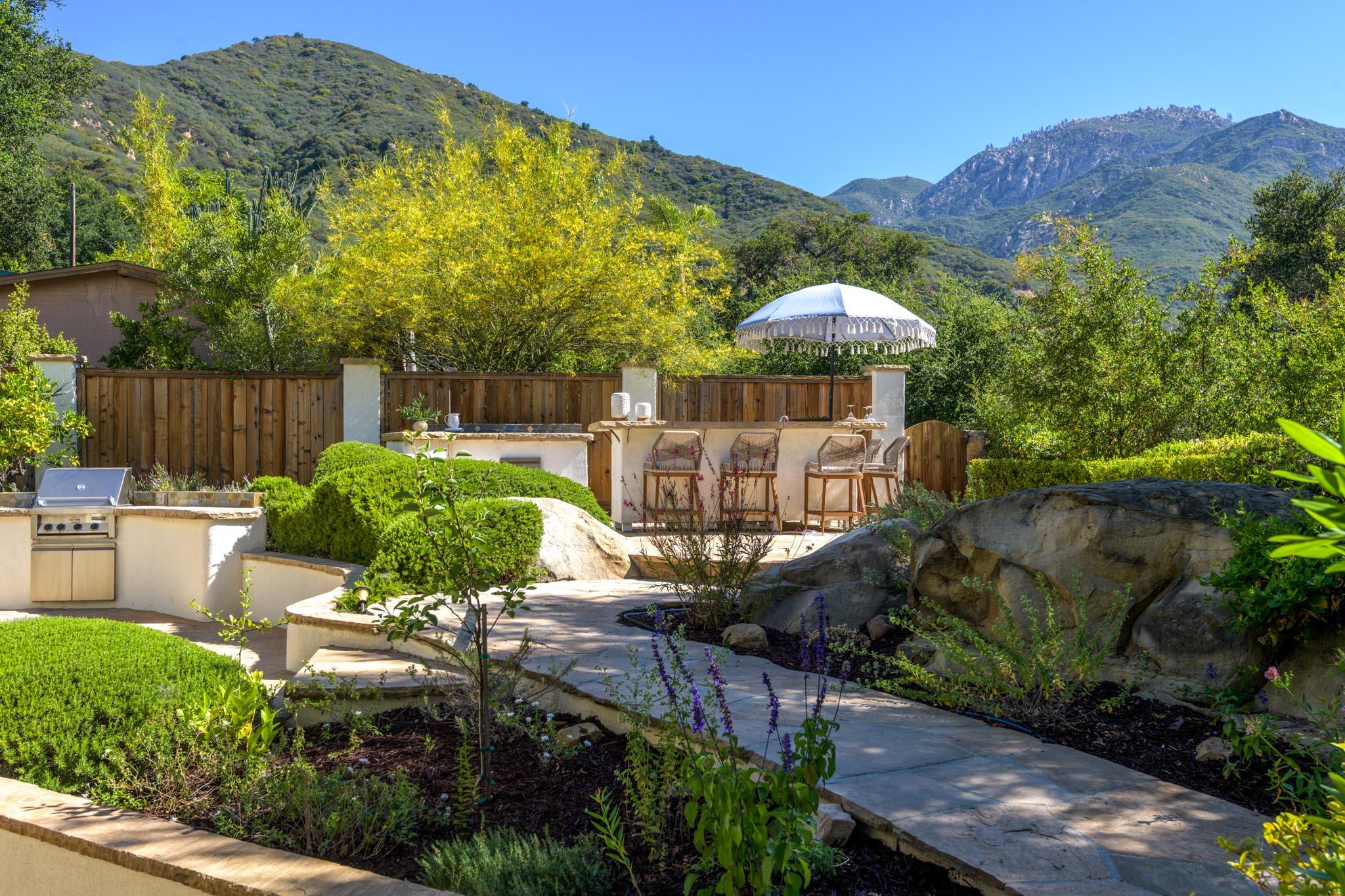 Santa Barbara, California 93105, United States, 4 Bedrooms Bedrooms, ,4 BathroomsBathrooms,Residential,Active,173854