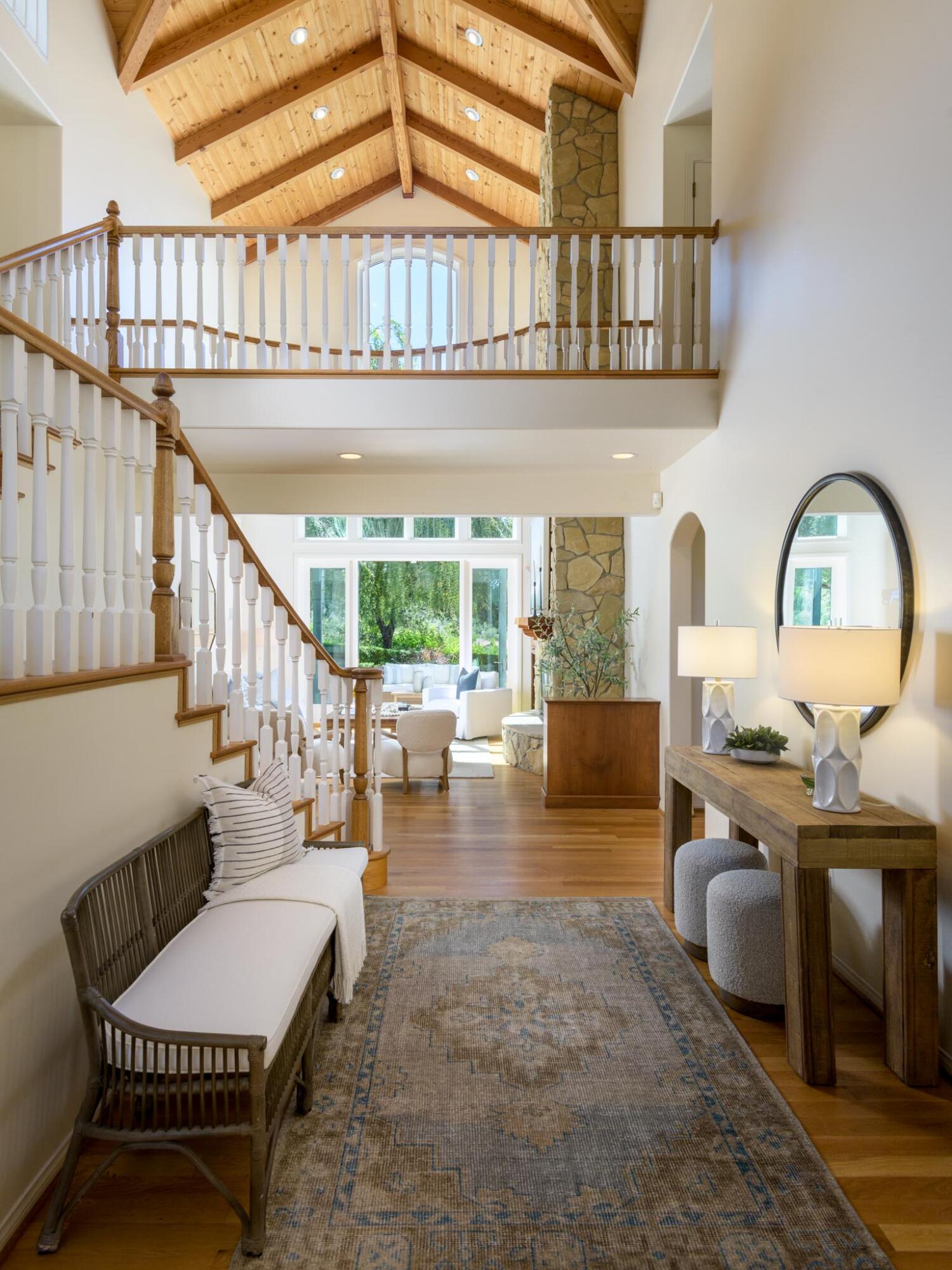 Santa Barbara, California 93105, United States, 4 Bedrooms Bedrooms, ,4 BathroomsBathrooms,Residential,Active,173854