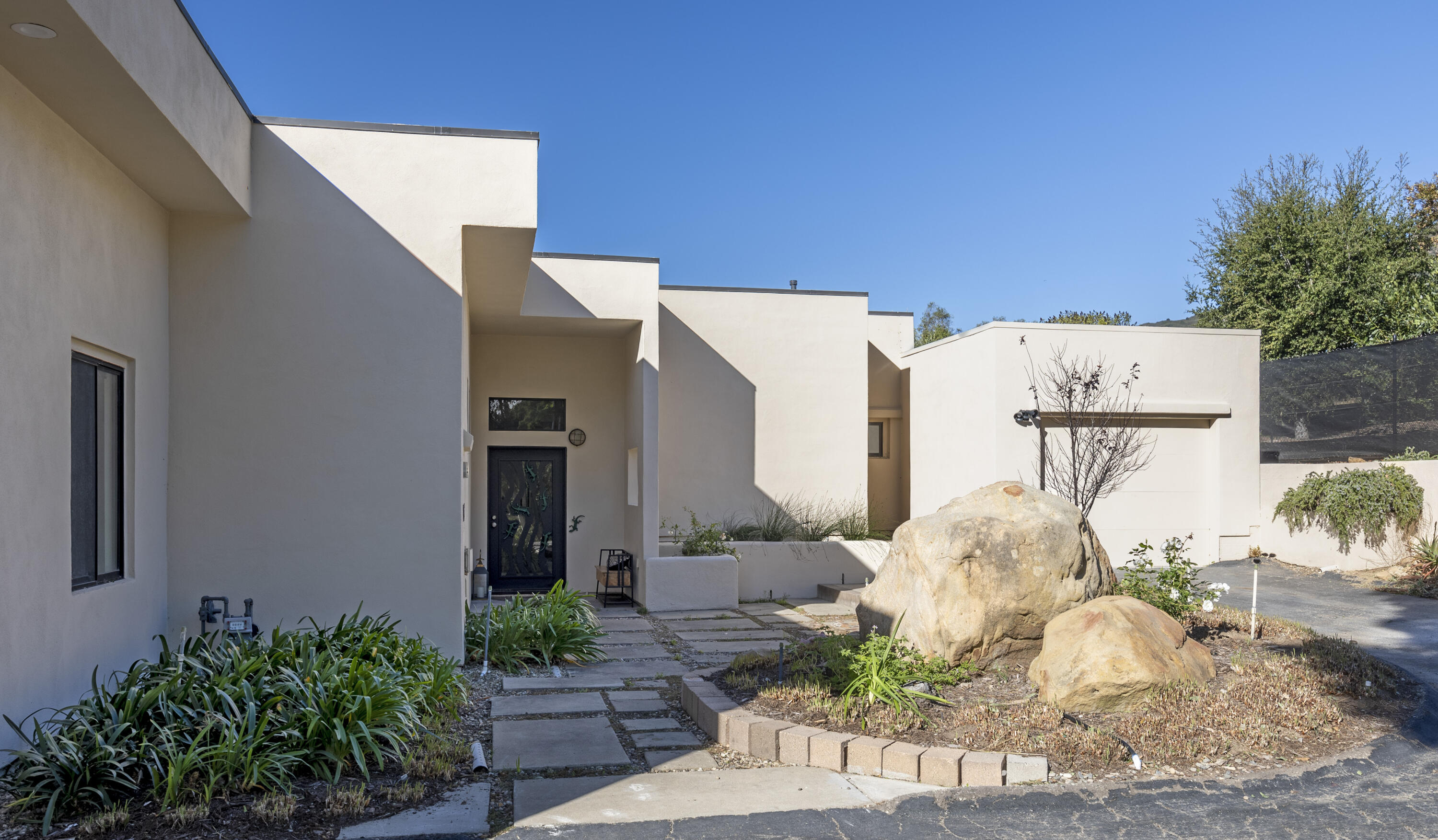 195 E Mountain Drive