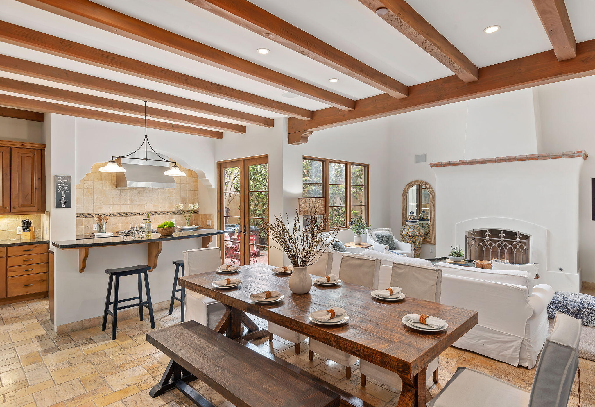 618 Anacapa Street 5