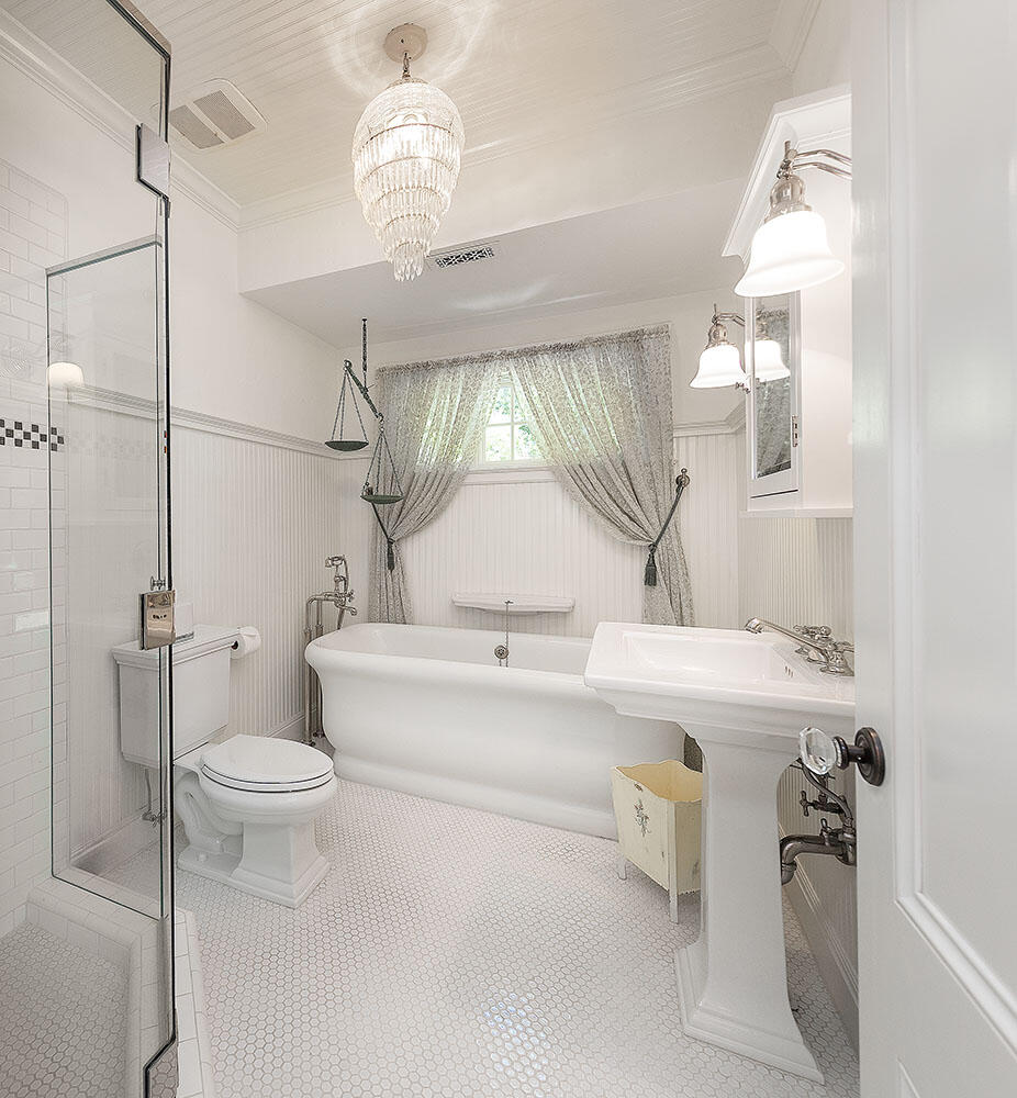 Santa Barbara, California 93108, United States, 7 Bedrooms Bedrooms, ,8 BathroomsBathrooms,Residential,Active,113852