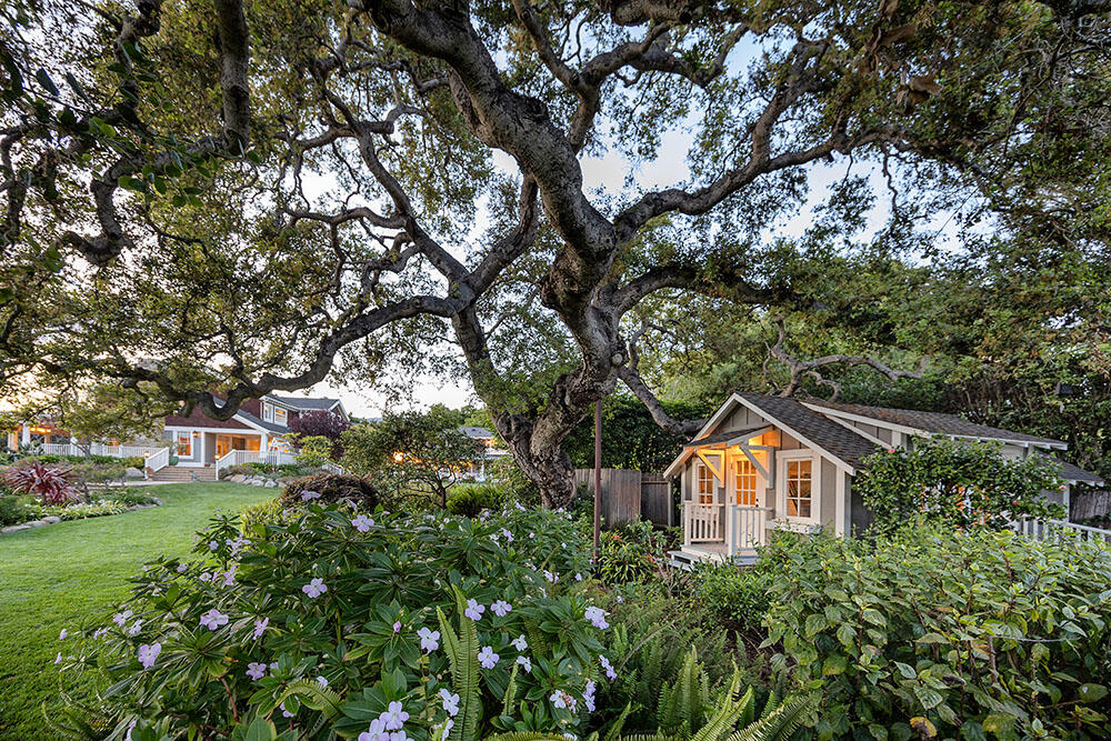 Santa Barbara, California 93108, United States, 7 Bedrooms Bedrooms, ,8 BathroomsBathrooms,Residential,Active,113852