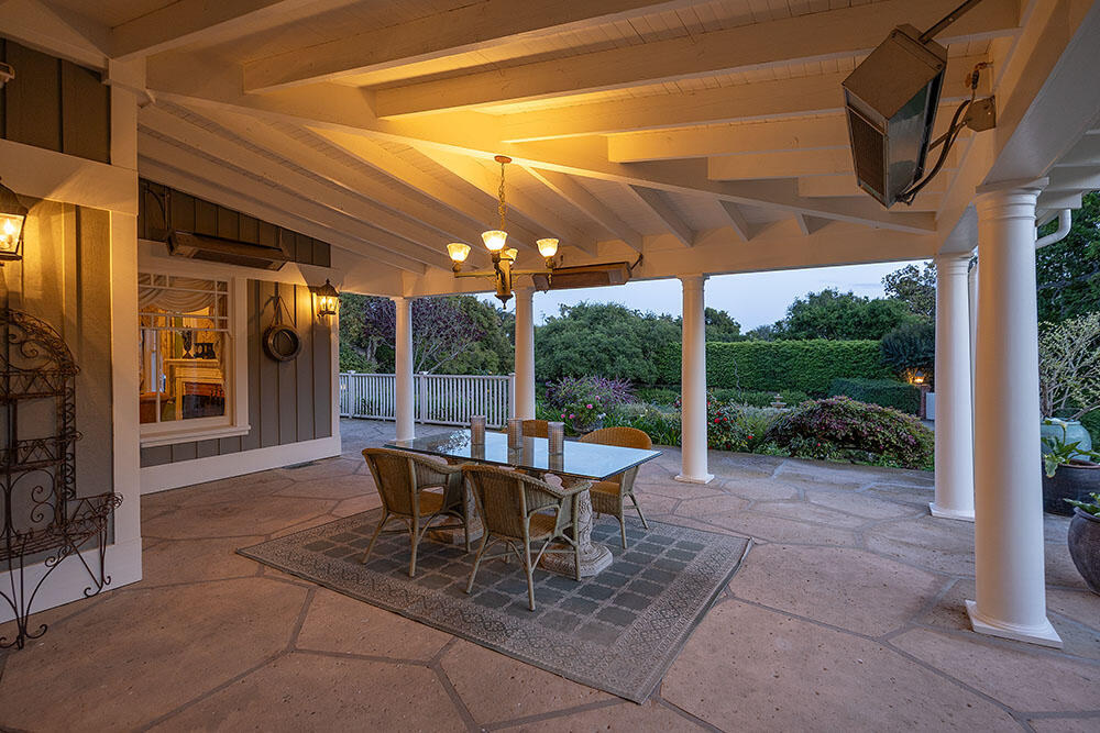 Santa Barbara, California 93108, United States, 7 Bedrooms Bedrooms, ,8 BathroomsBathrooms,Residential,Active,113852