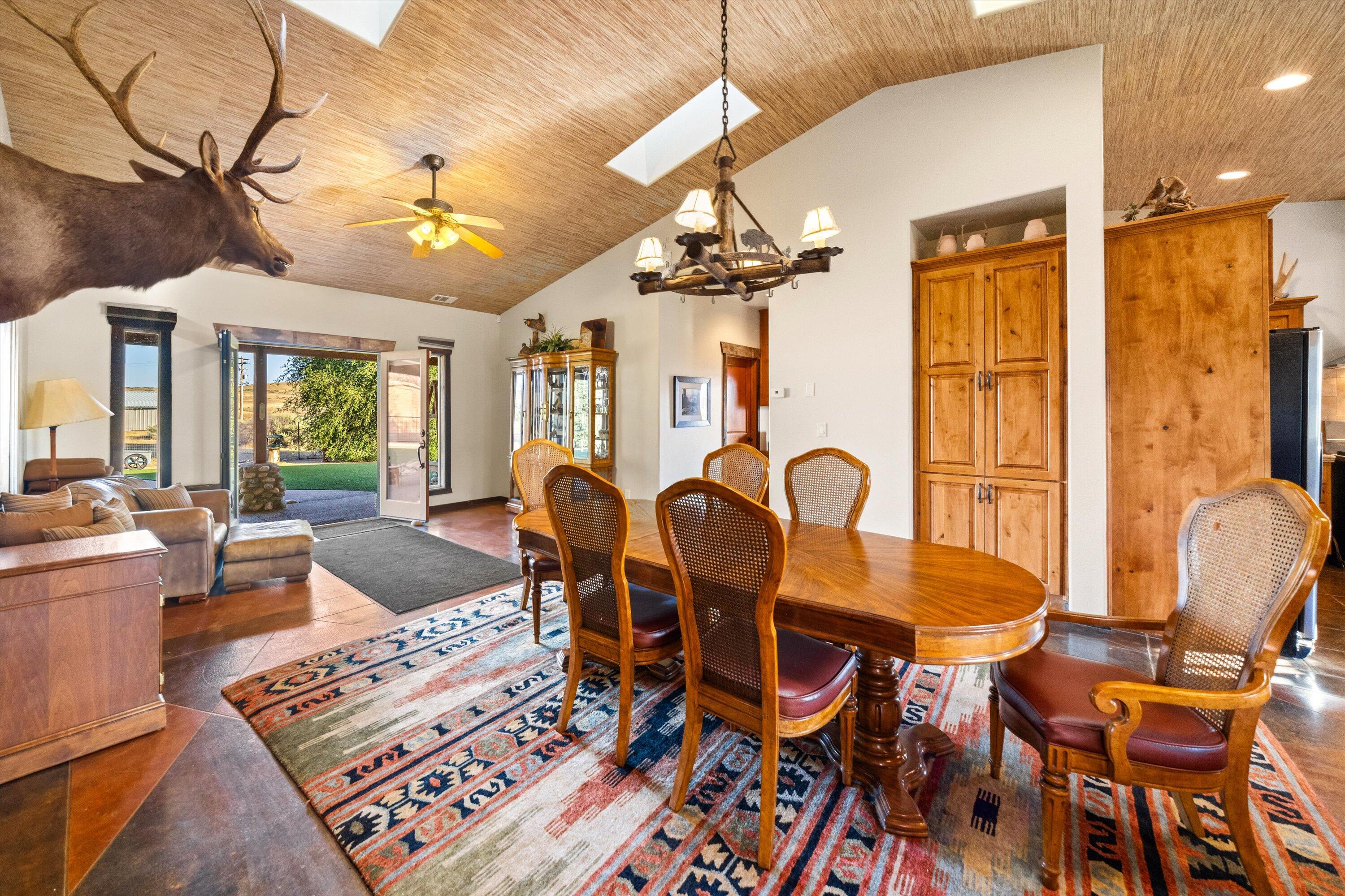 Cuyama, California 93461, United States, 2 Bedrooms Bedrooms, ,2 BathroomsBathrooms,Residential,Active,137976