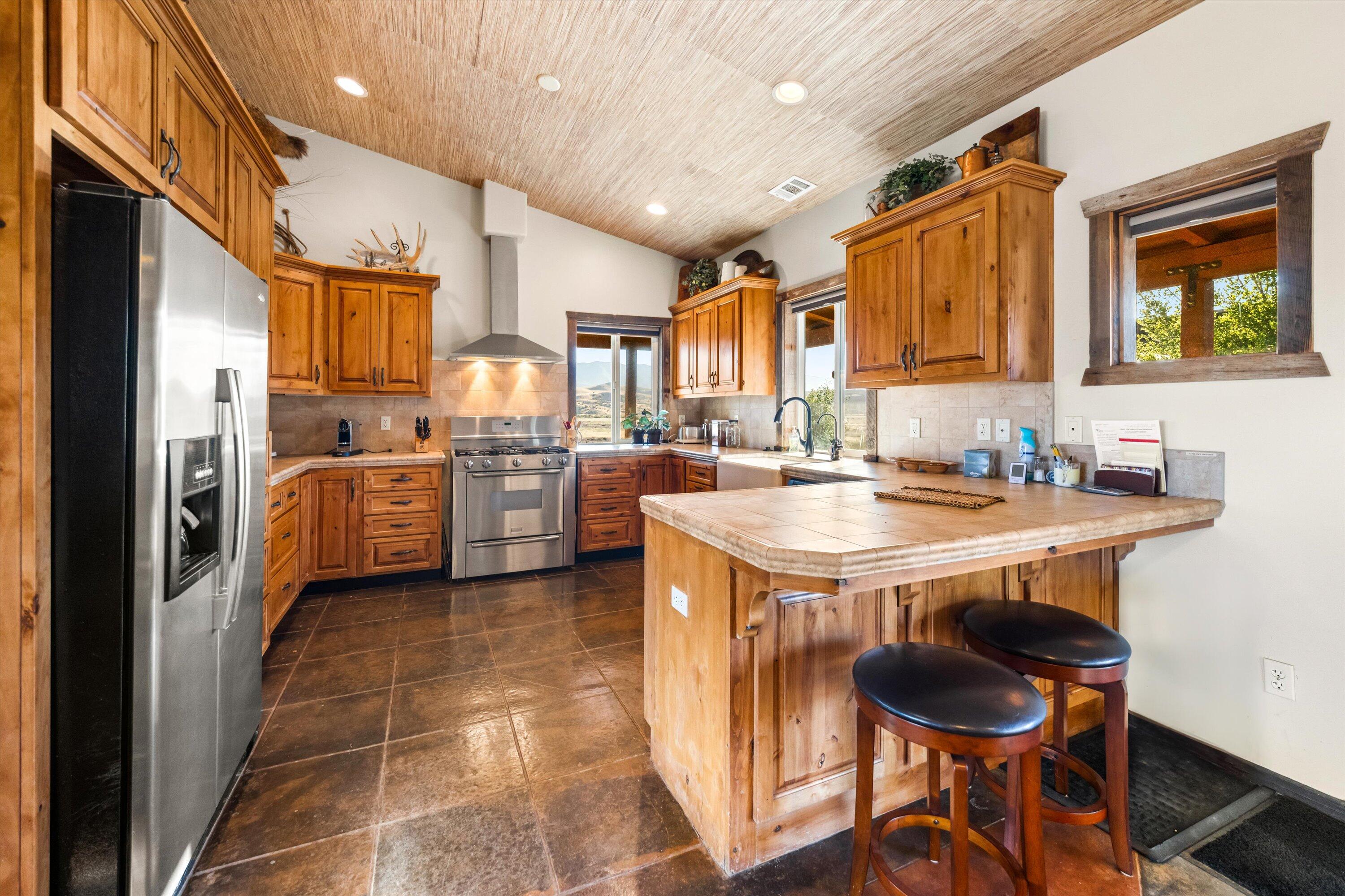 Cuyama, California 93461, United States, 2 Bedrooms Bedrooms, ,2 BathroomsBathrooms,Residential,Active,137976