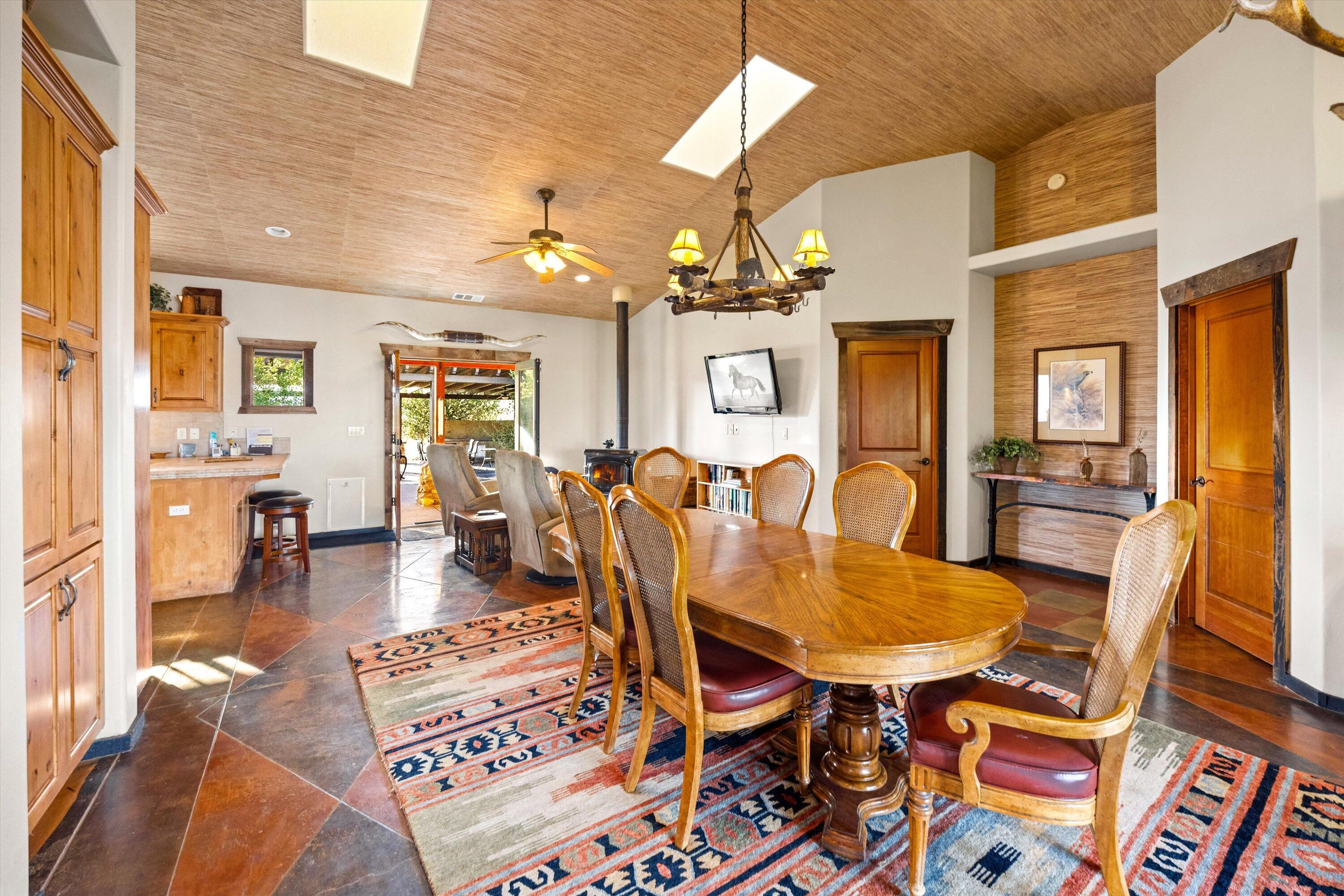 Cuyama, California 93461, United States, 2 Bedrooms Bedrooms, ,2 BathroomsBathrooms,Residential,Active,137976