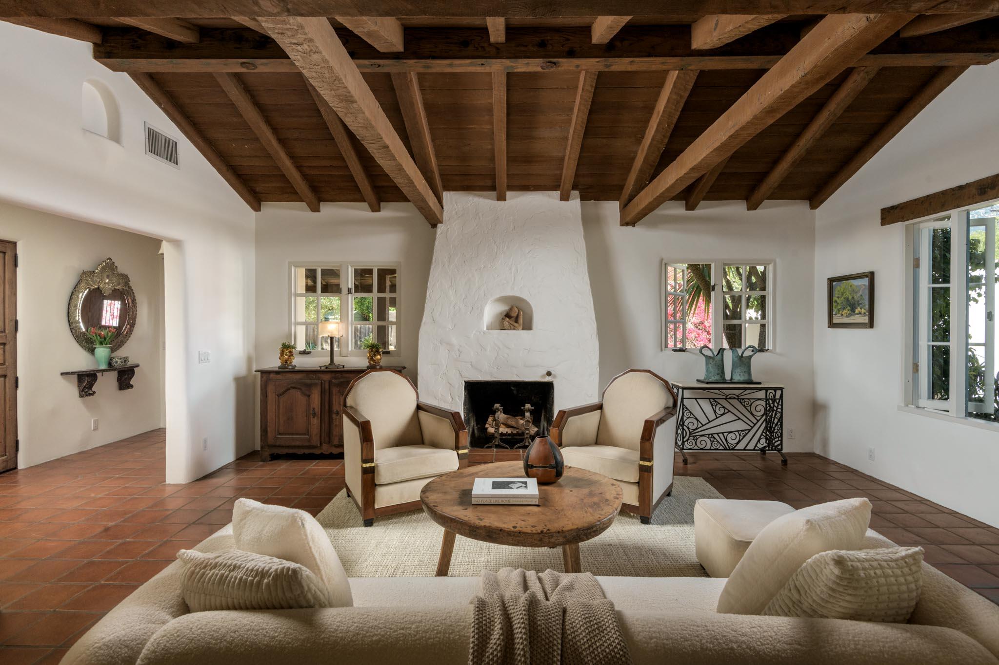 549 Hot Springs Road