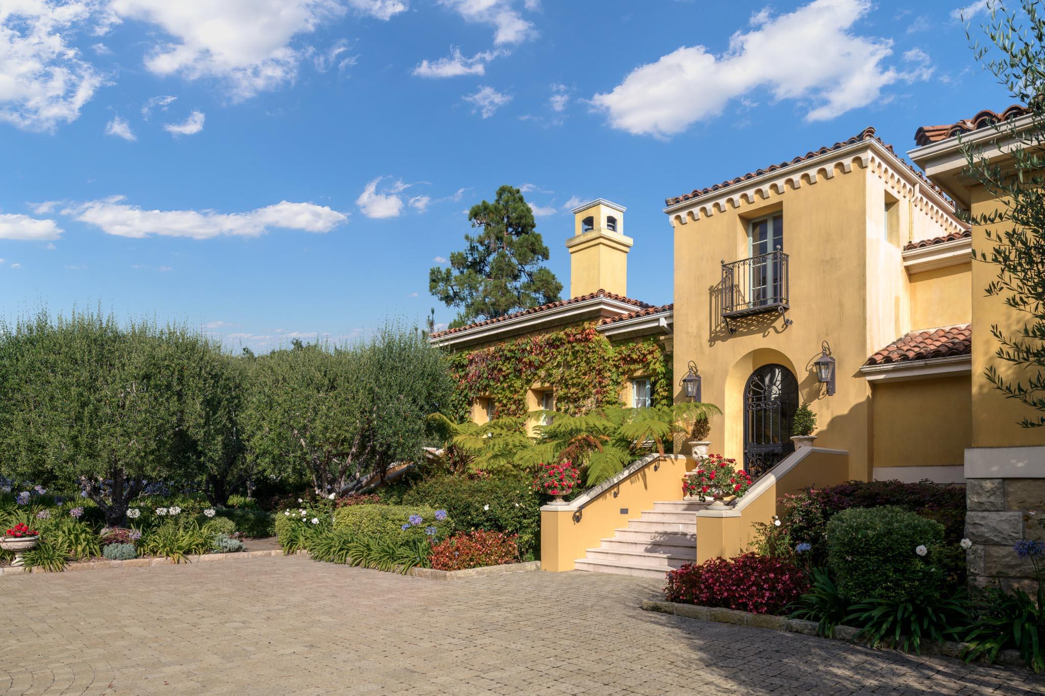1130 Garden Lane