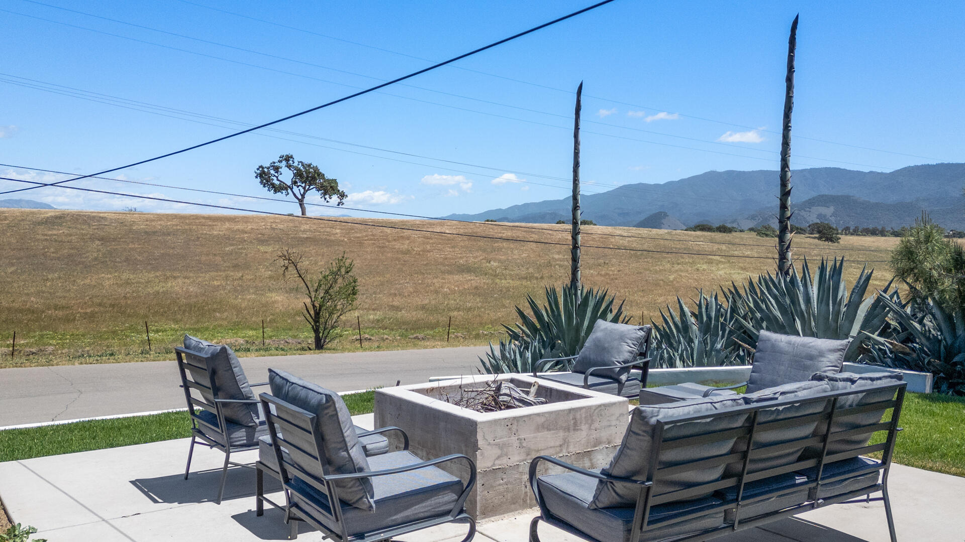 Santa Ynez, California 93460, United States, 3 Bedrooms Bedrooms, ,2 BathroomsBathrooms,Residential,Active,132711