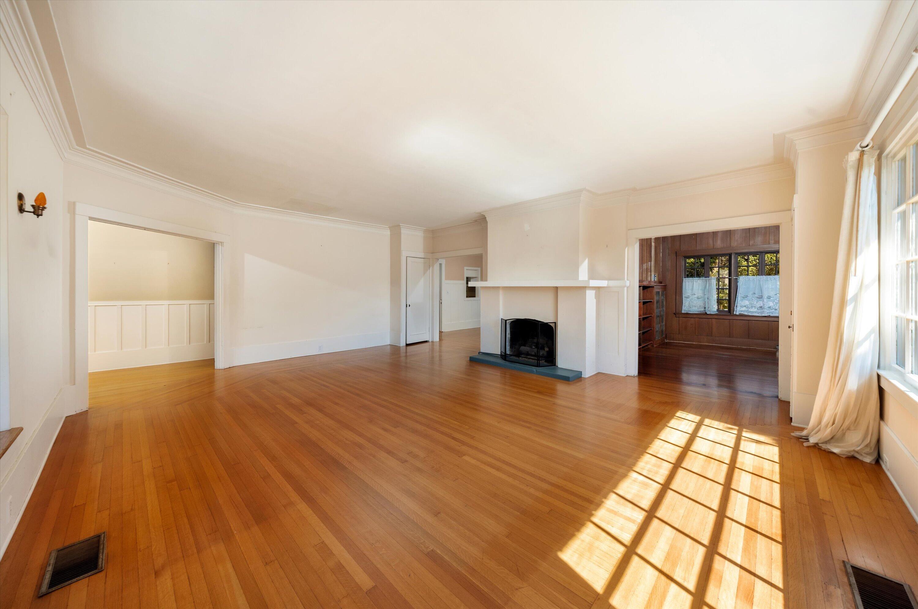 111 E Pedregosa Street