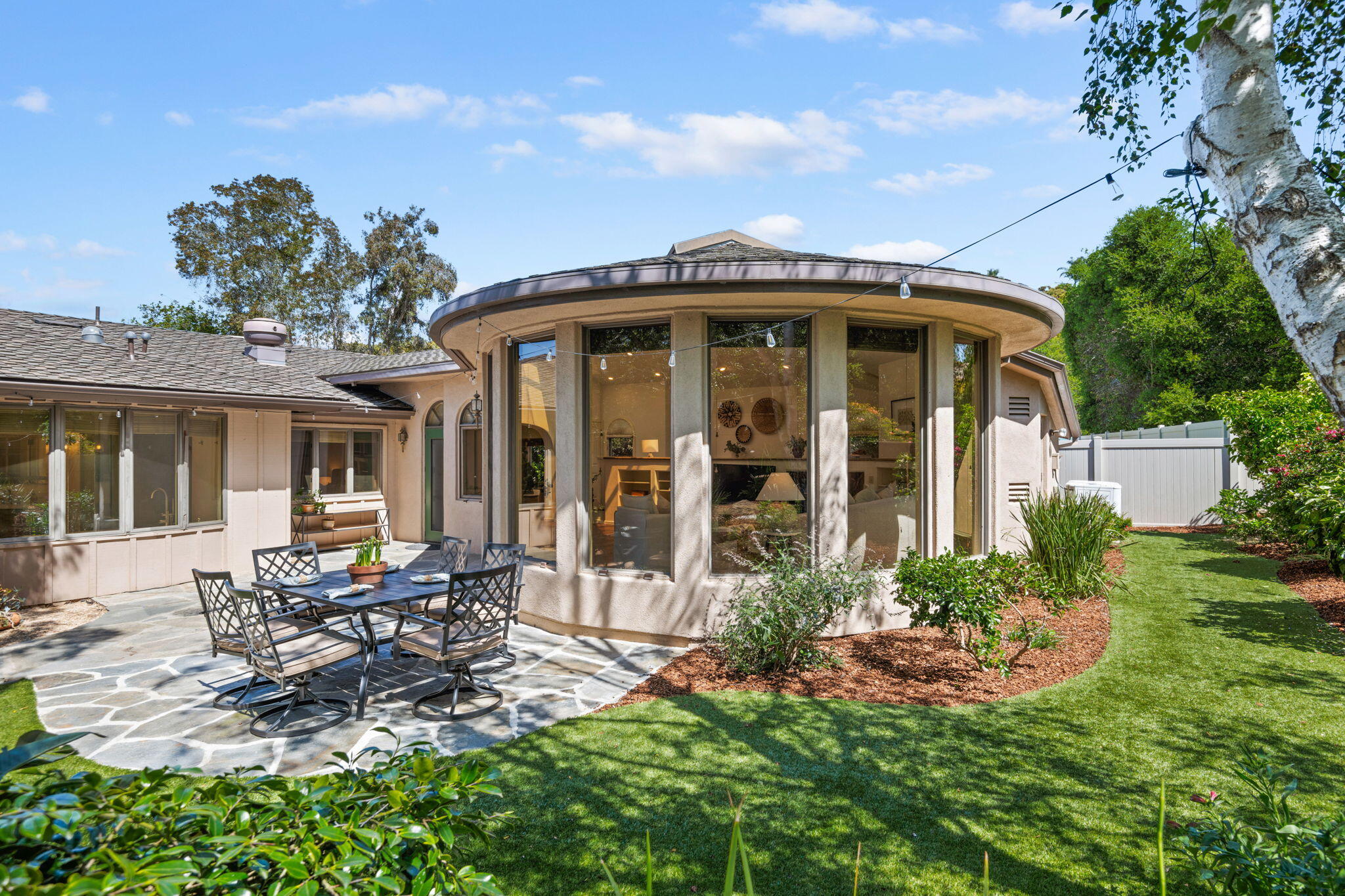 Goleta, California 93117, United States, 2 Bedrooms Bedrooms, ,2 BathroomsBathrooms,Residential,Pending,116030