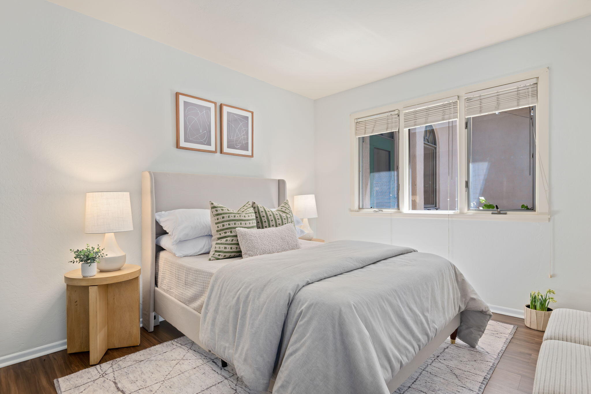 Goleta, California 93117, United States, 2 Bedrooms Bedrooms, ,2 BathroomsBathrooms,Residential,Pending,116030