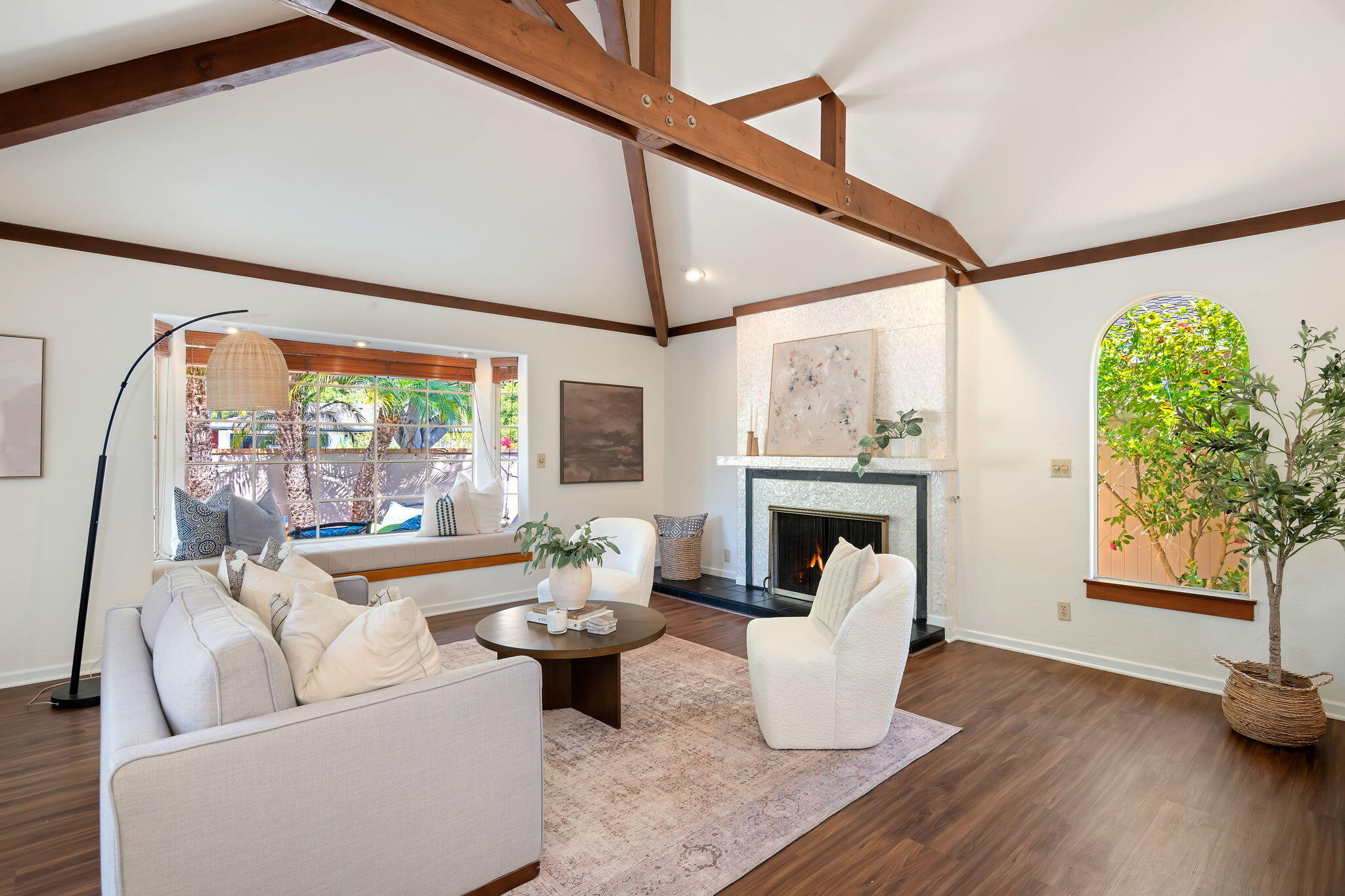 Goleta, California 93117, United States, 2 Bedrooms Bedrooms, ,2 BathroomsBathrooms,Residential,Pending,116030