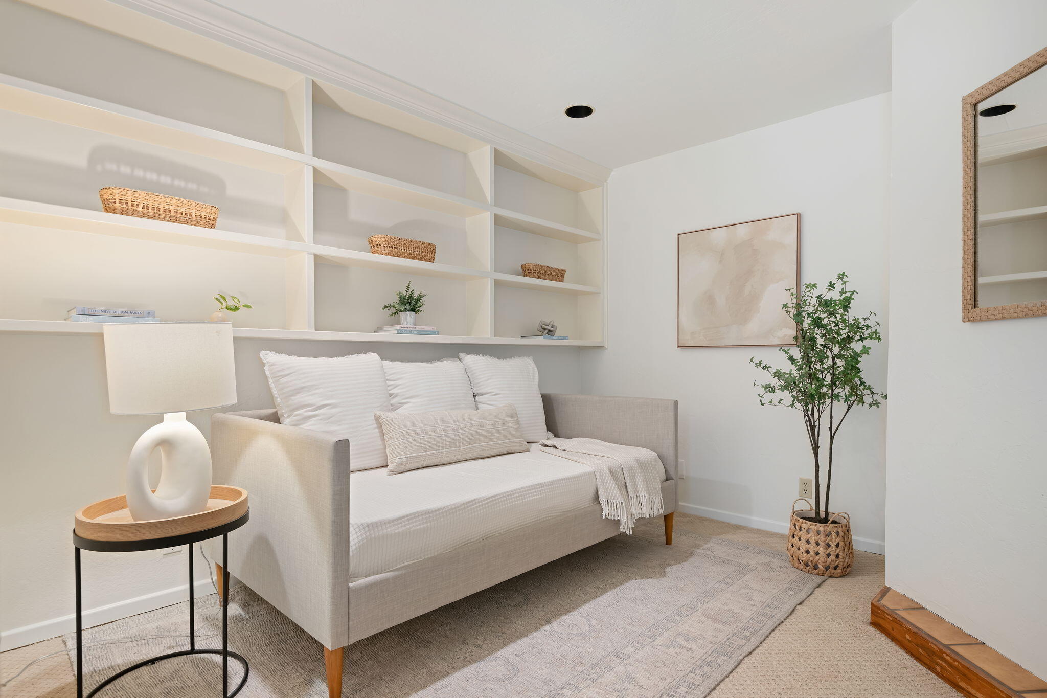 Goleta, California 93117, United States, 2 Bedrooms Bedrooms, ,2 BathroomsBathrooms,Residential,Pending,116030