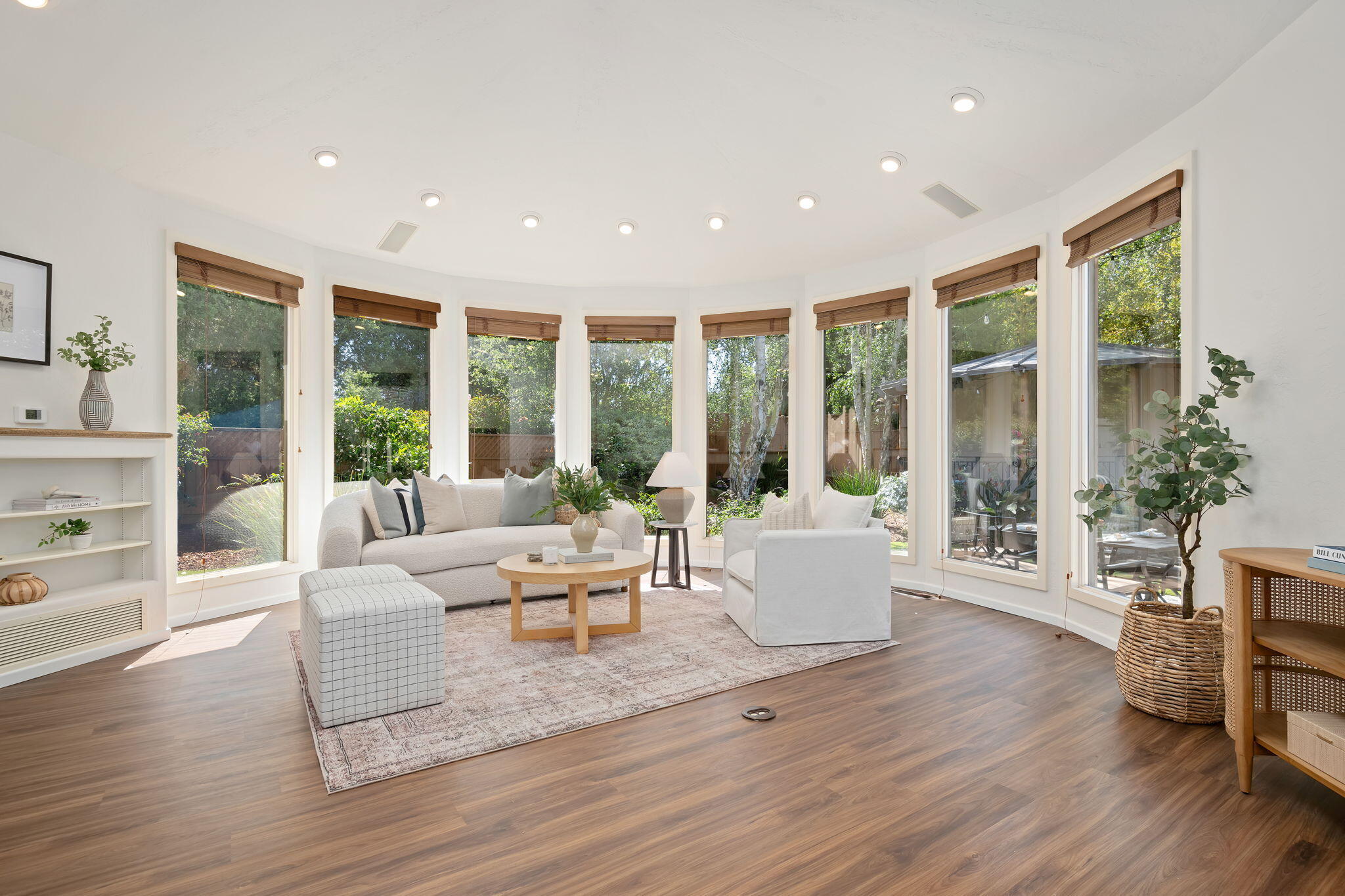 Goleta, California 93117, United States, 2 Bedrooms Bedrooms, ,2 BathroomsBathrooms,Residential,Pending,116030