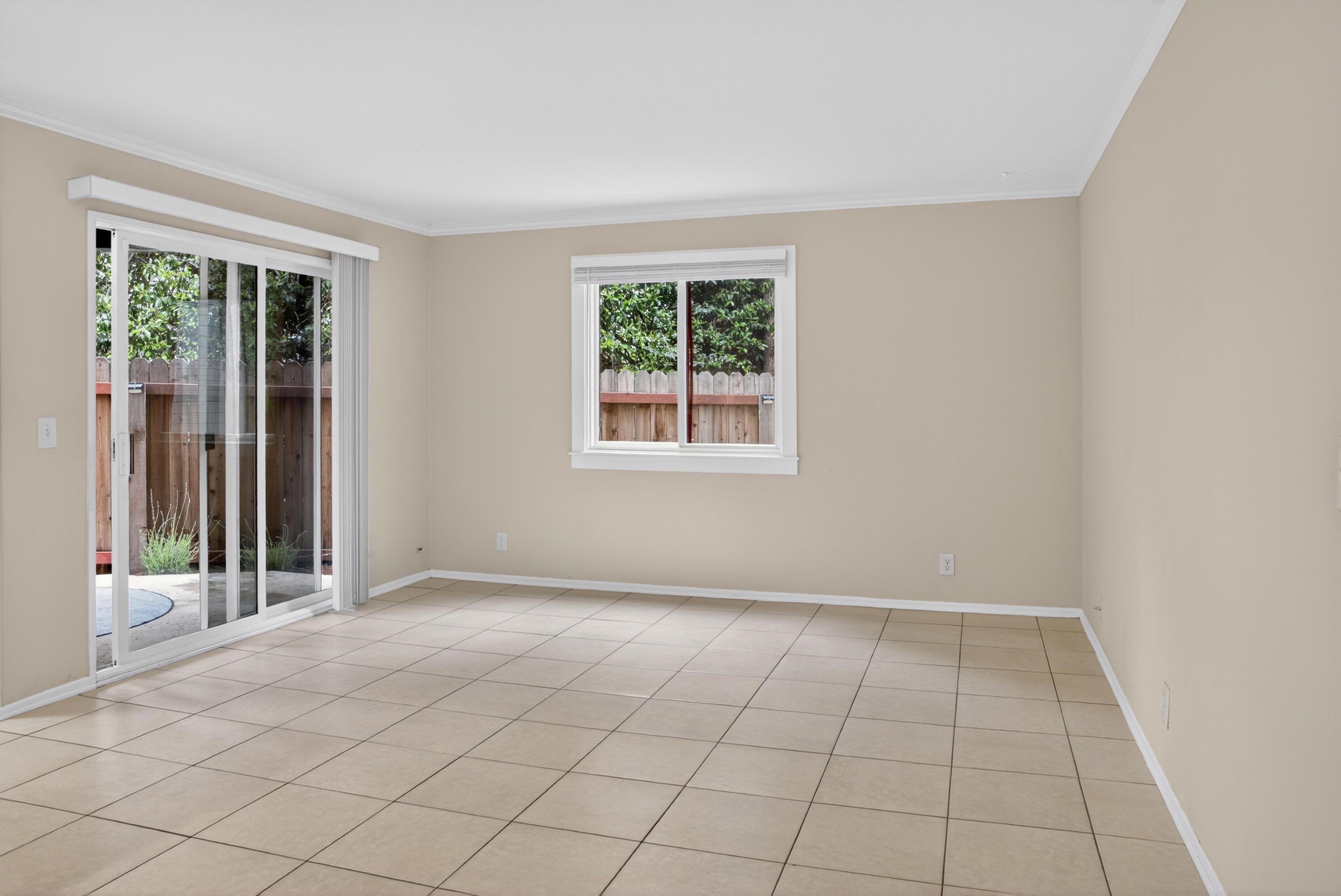 521 W Montecito Street #1