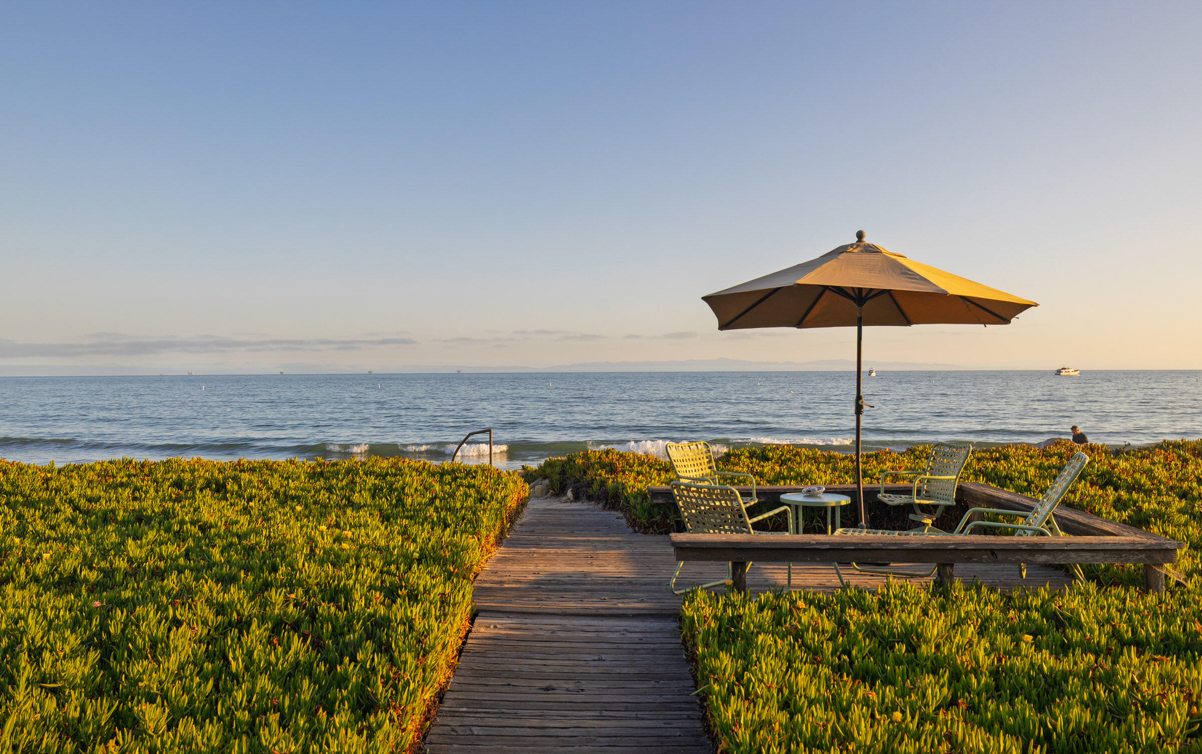 Montecito, California 93108, United States, 3 Bedrooms Bedrooms, ,3 BathroomsBathrooms,Residential,Active,194133