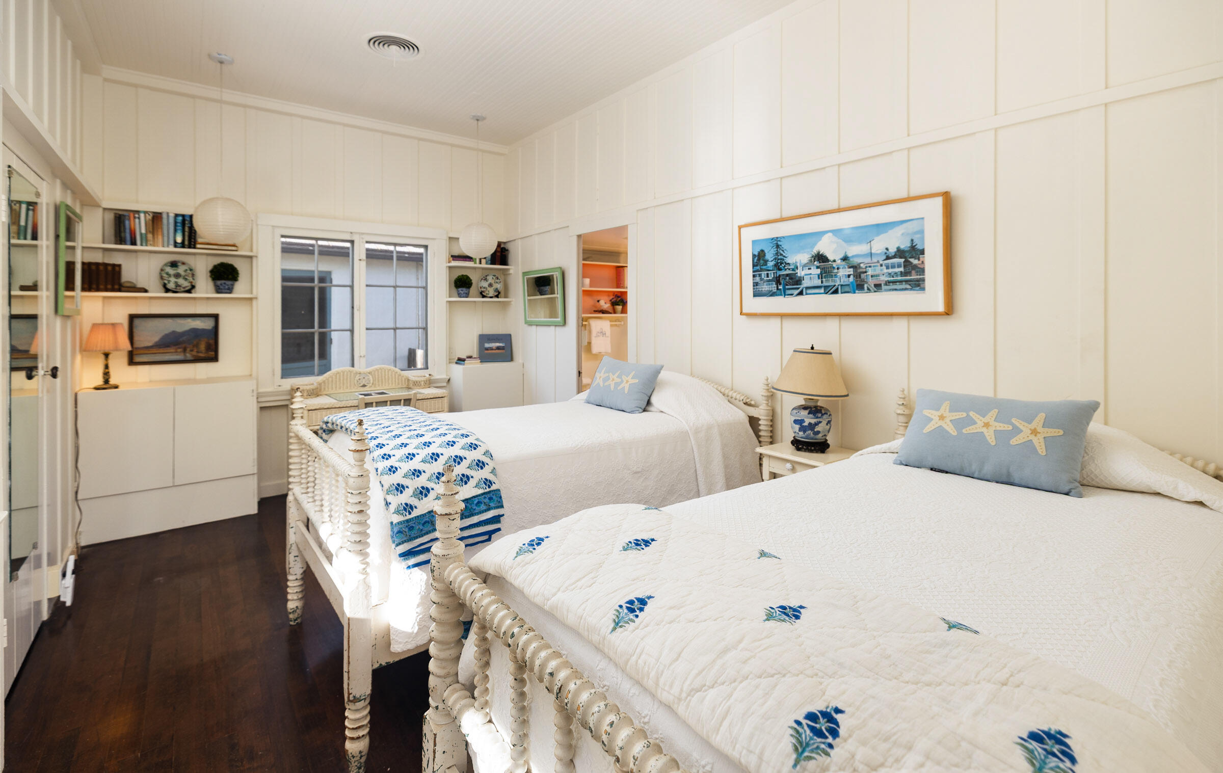 Montecito, California 93108, United States, 3 Bedrooms Bedrooms, ,3 BathroomsBathrooms,Residential,Active,194133