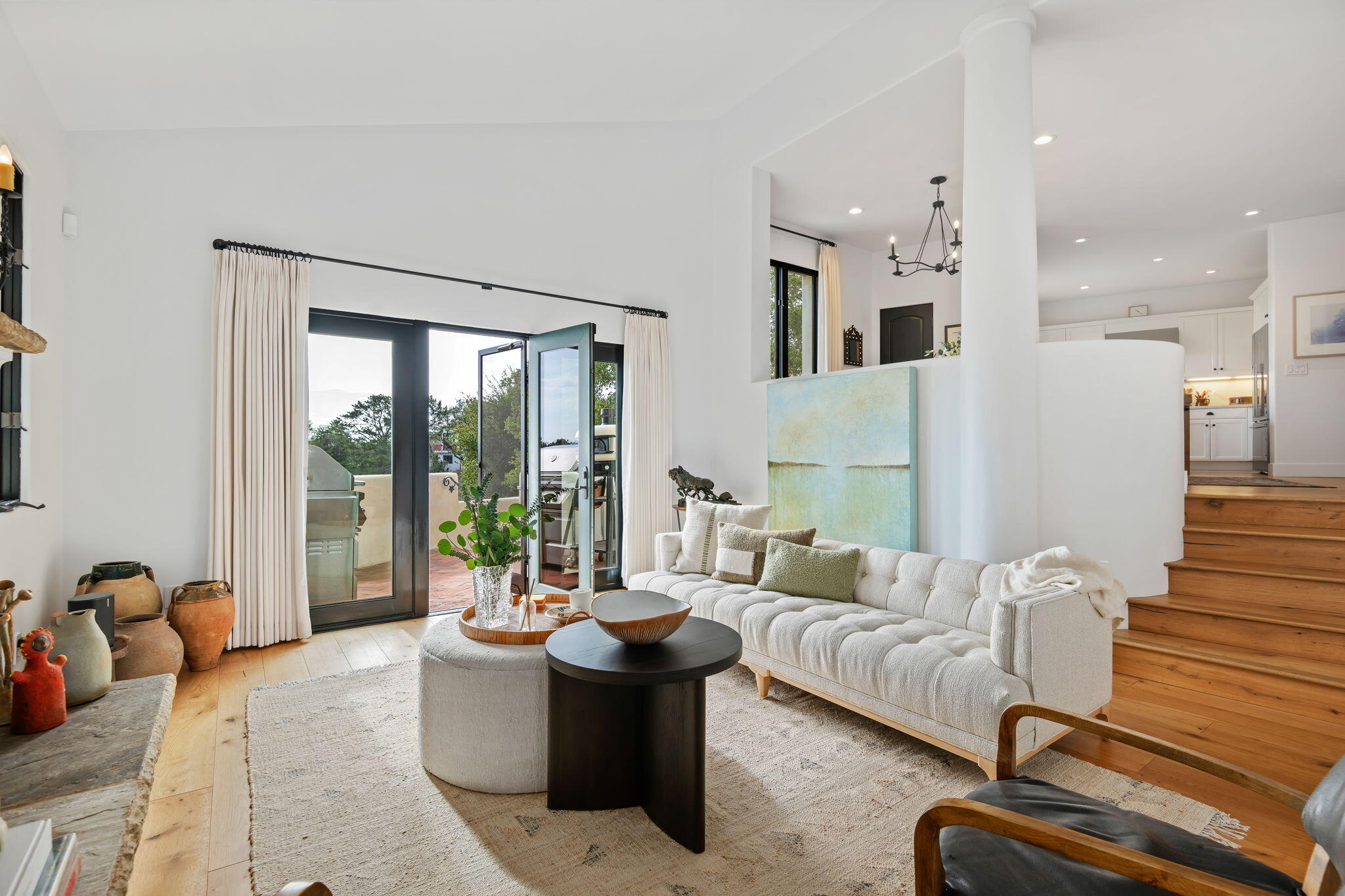 Santa Barbara, California 93101, United States, 3 Bedrooms Bedrooms, ,3 BathroomsBathrooms,Residential,Active,2671