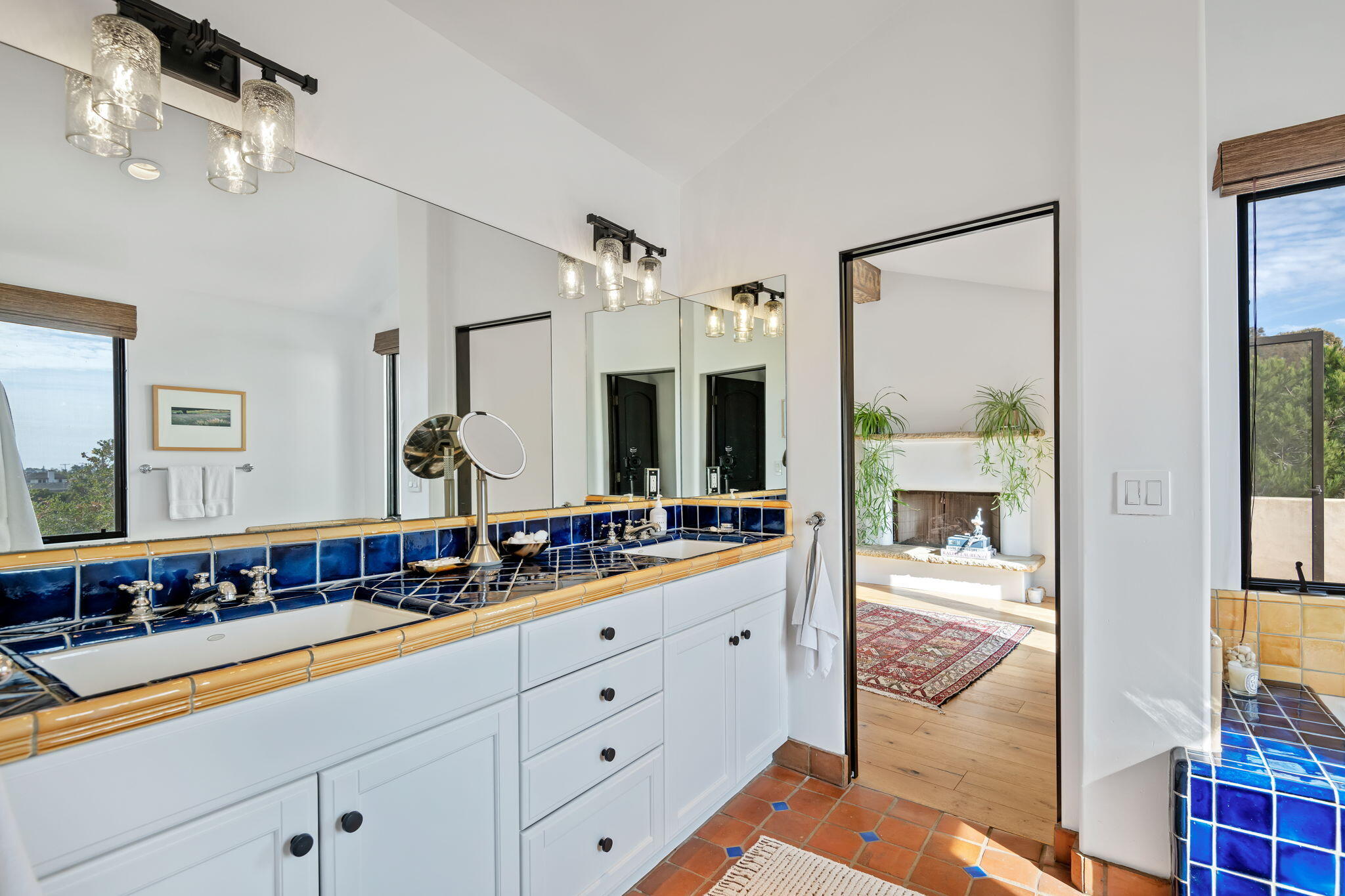 Santa Barbara, California 93101, United States, 3 Bedrooms Bedrooms, ,3 BathroomsBathrooms,Residential,Active,2671