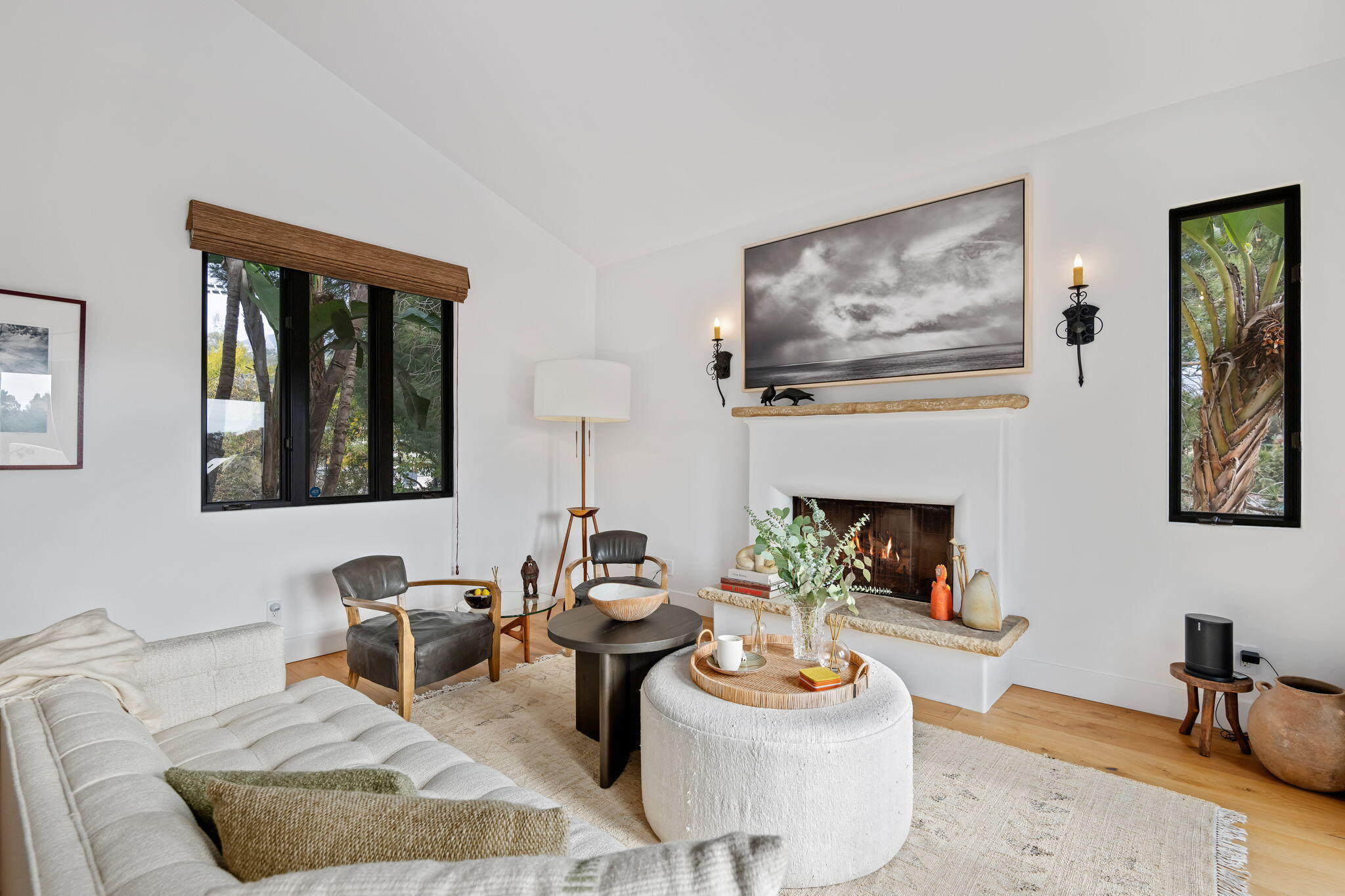 Santa Barbara, California 93101, United States, 3 Bedrooms Bedrooms, ,3 BathroomsBathrooms,Residential,Active,2671