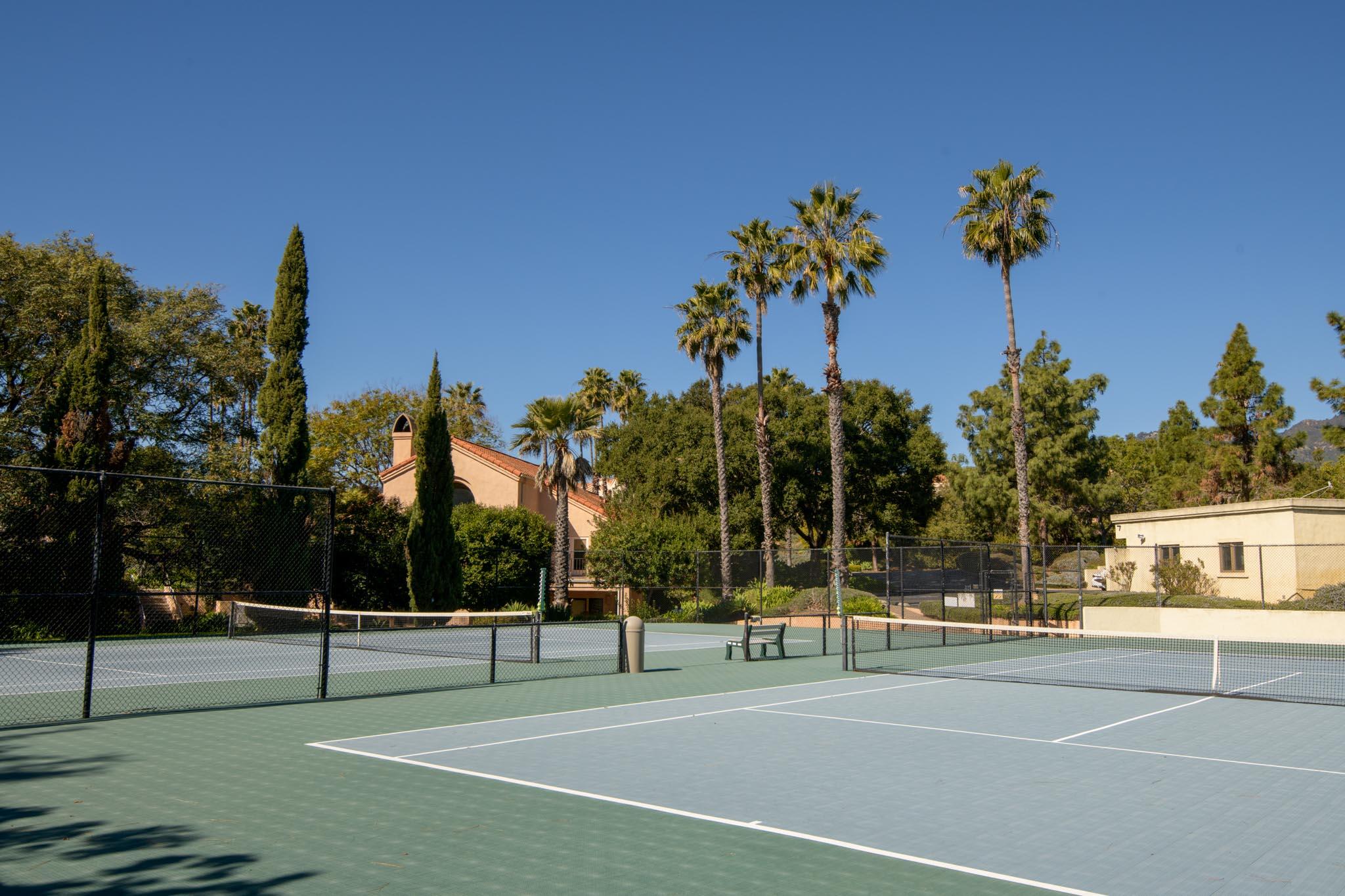 Santa Barbara, California 93105, United States, 4 Bedrooms Bedrooms, ,3 BathroomsBathrooms,Residential,Active,144262