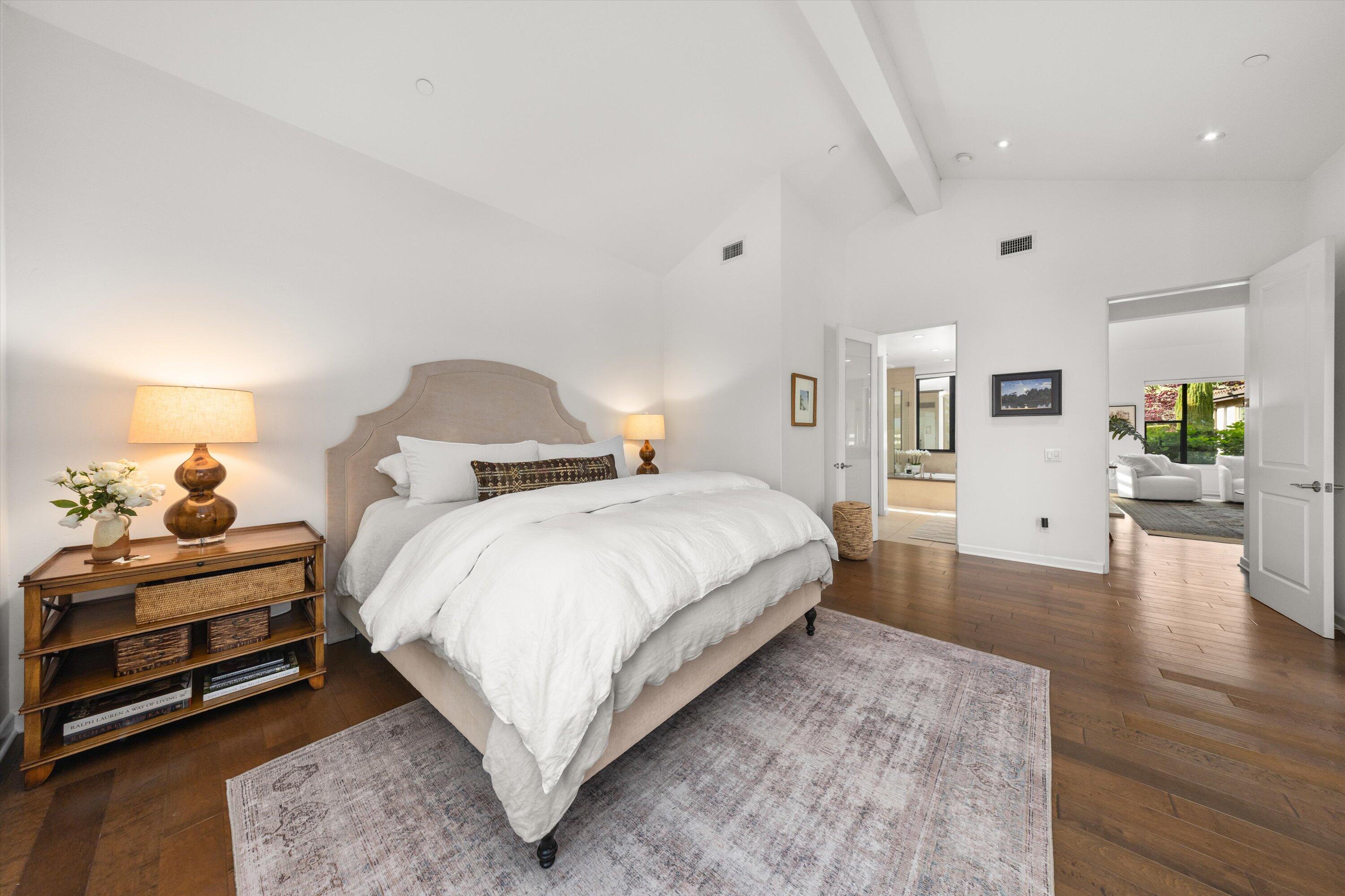 Santa Barbara, California 93110, United States, 4 Bedrooms Bedrooms, ,3 BathroomsBathrooms,Residential,Pending,129884