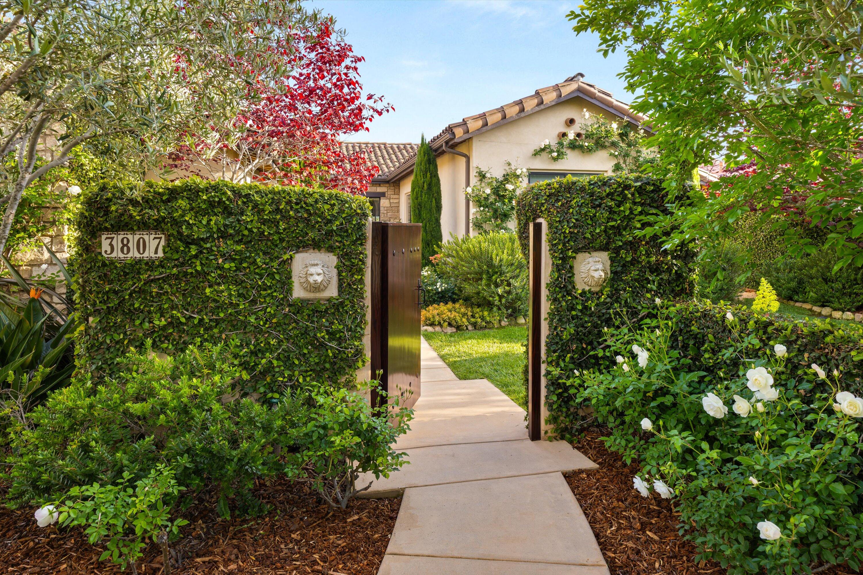 Santa Barbara, California 93110, United States, 4 Bedrooms Bedrooms, ,3 BathroomsBathrooms,Residential,Pending,129884