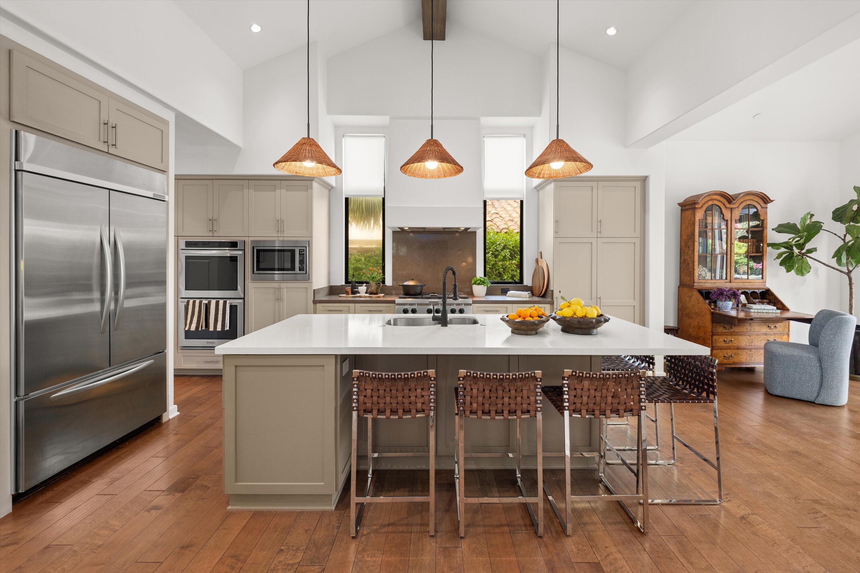 Santa Barbara, California 93110, United States, 4 Bedrooms Bedrooms, ,3 BathroomsBathrooms,Residential,Pending,129884