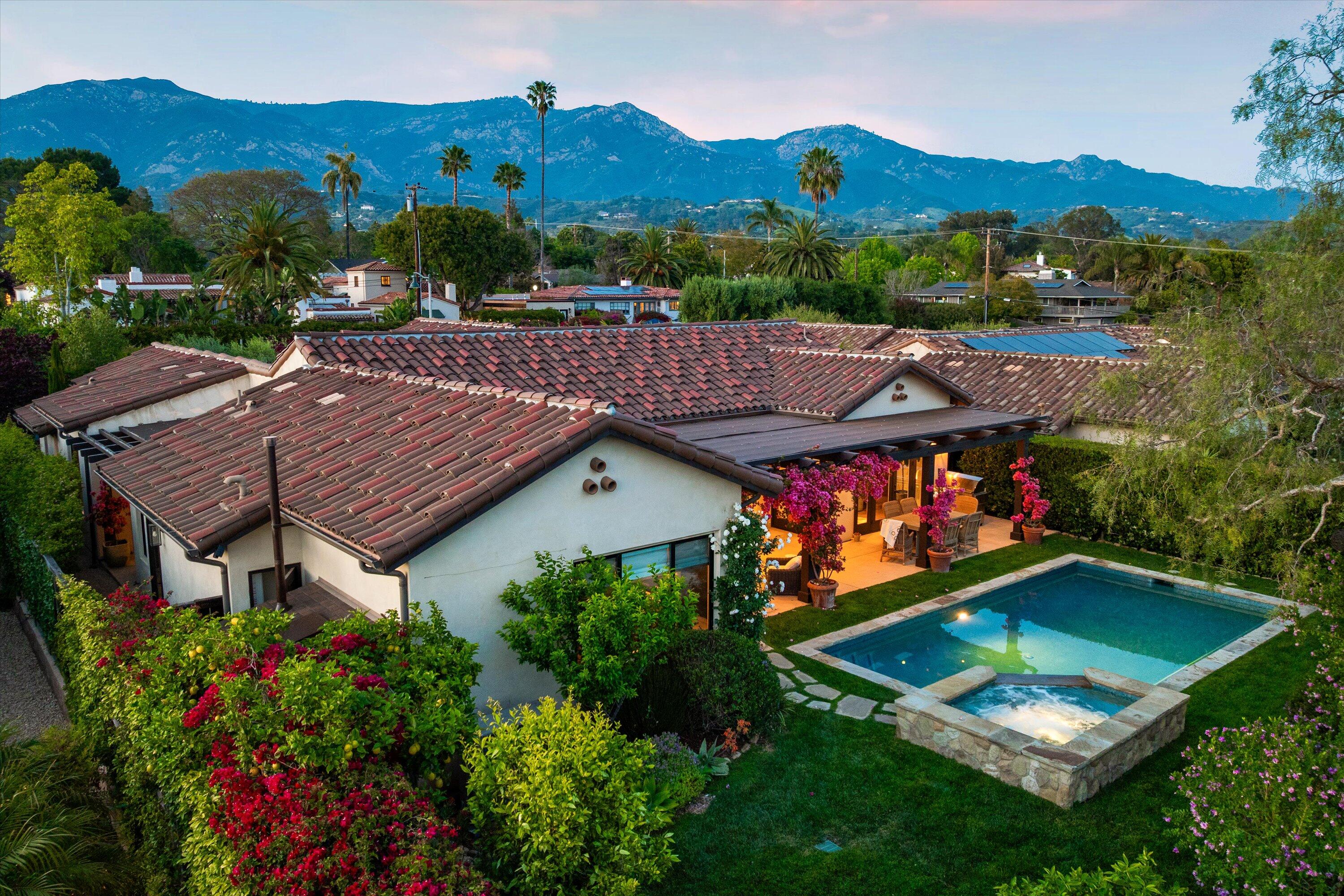 Santa Barbara, California 93110, United States, 4 Bedrooms Bedrooms, ,3 BathroomsBathrooms,Residential,Pending,129884