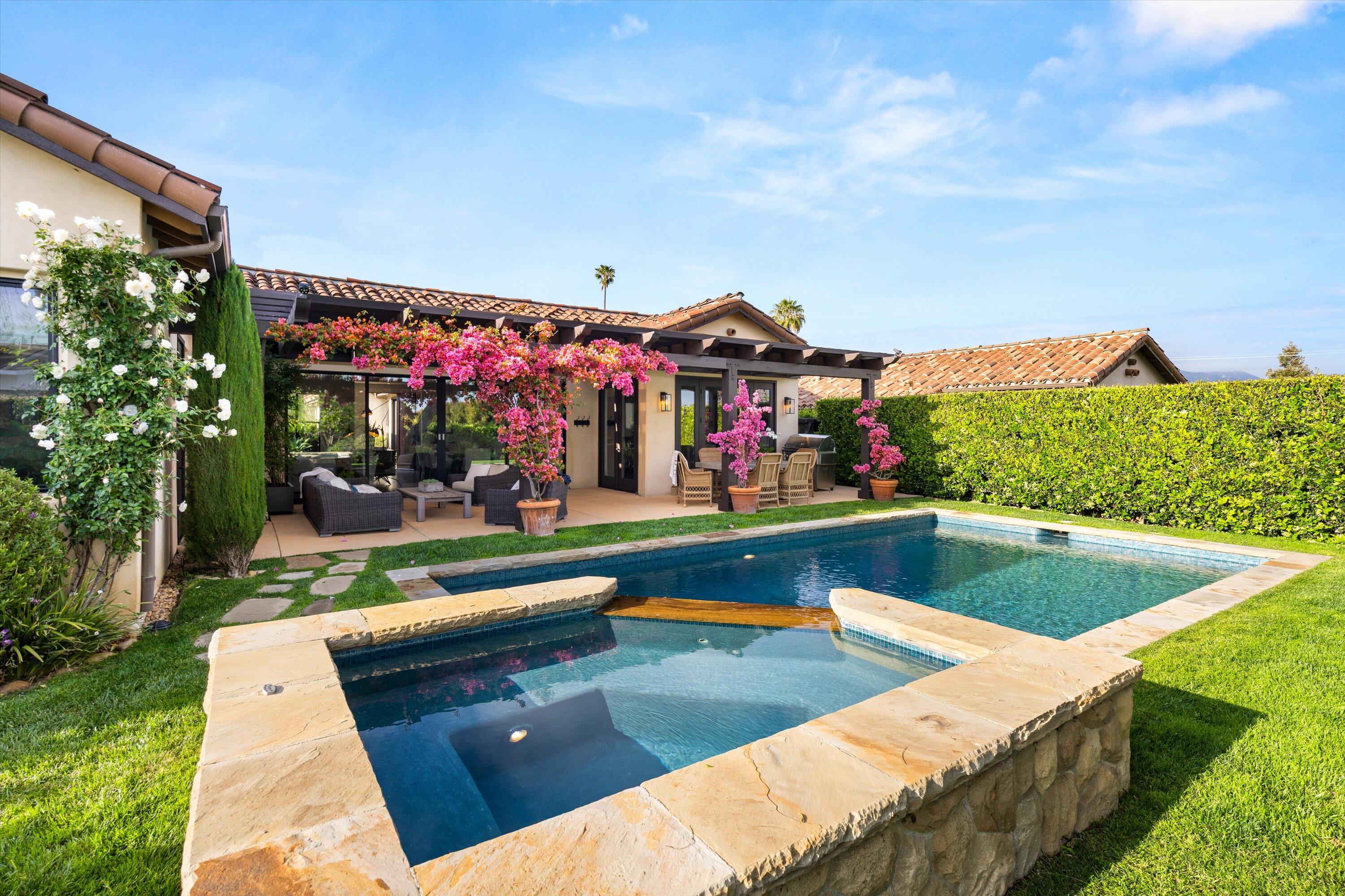 Santa Barbara, California 93110, United States, 4 Bedrooms Bedrooms, ,3 BathroomsBathrooms,Residential,Pending,129884