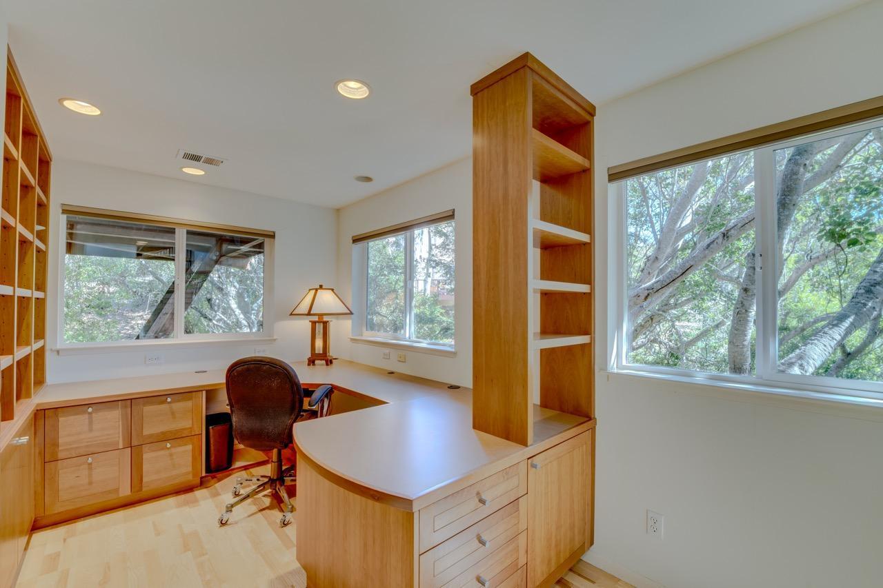 Cambria, California 93428, United States, 3 Bedrooms Bedrooms, ,3 BathroomsBathrooms,Residential,Pending,44768