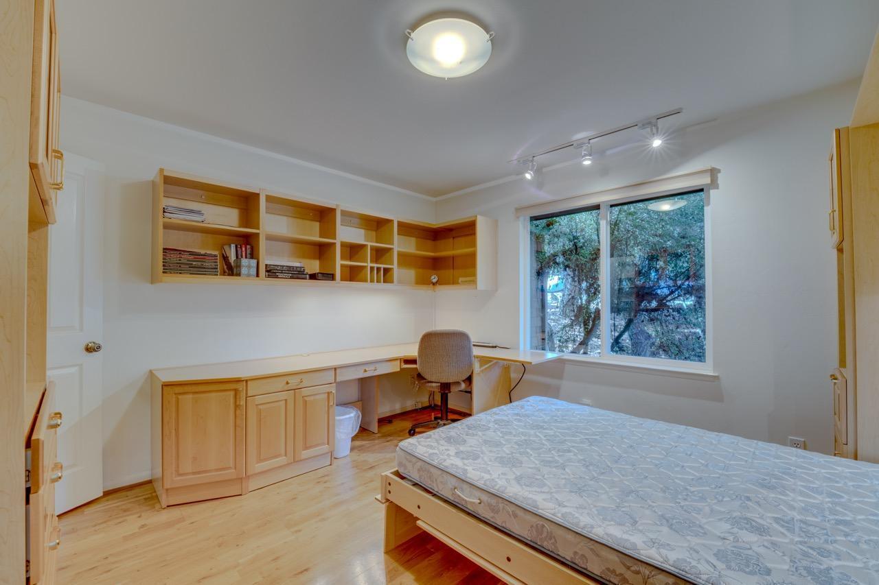 Cambria, California 93428, United States, 3 Bedrooms Bedrooms, ,3 BathroomsBathrooms,Residential,Pending,44768