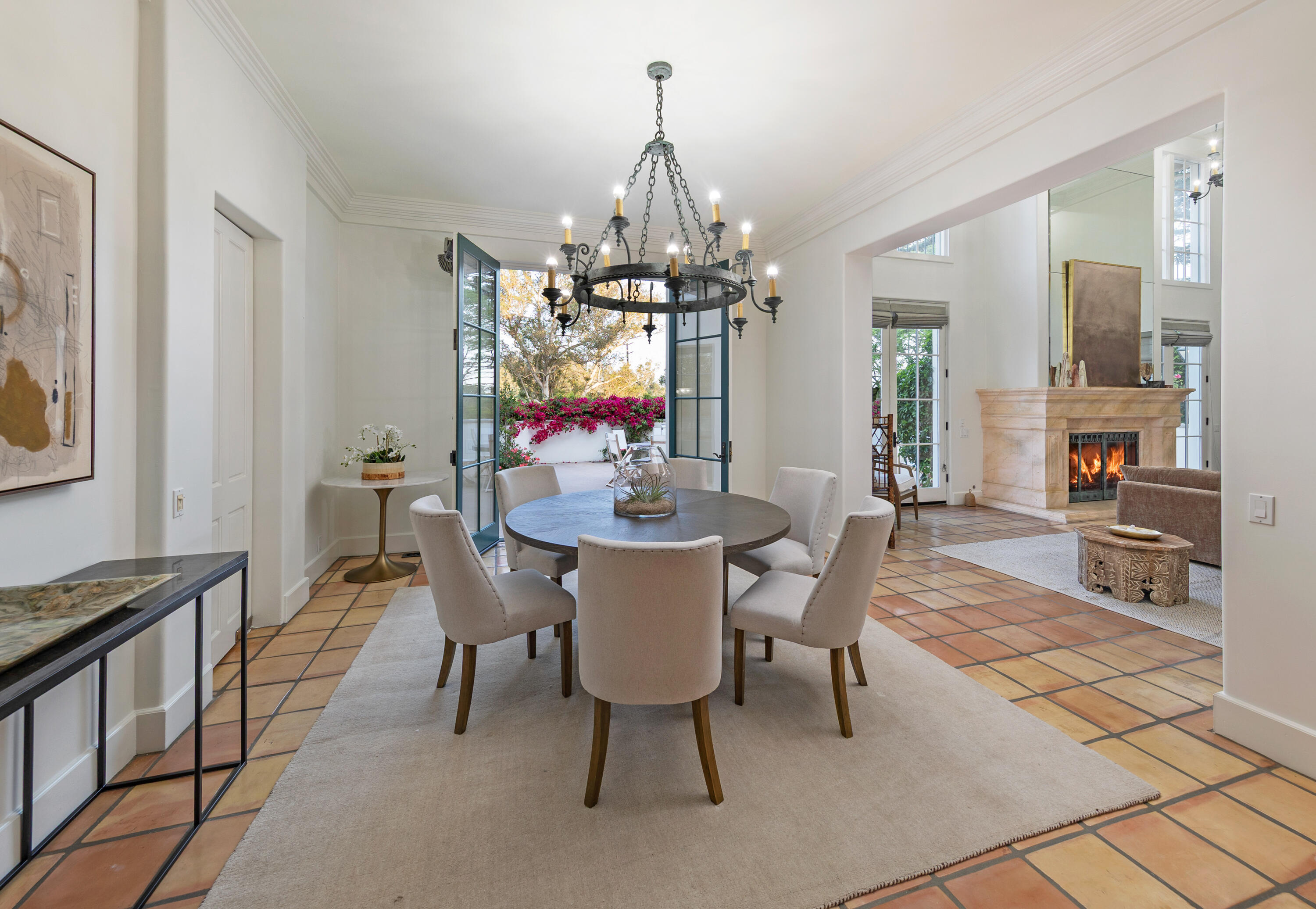 Santa Barbara, California 93108, United States, 4 Bedrooms Bedrooms, ,5 BathroomsBathrooms,Residential,Active,148320