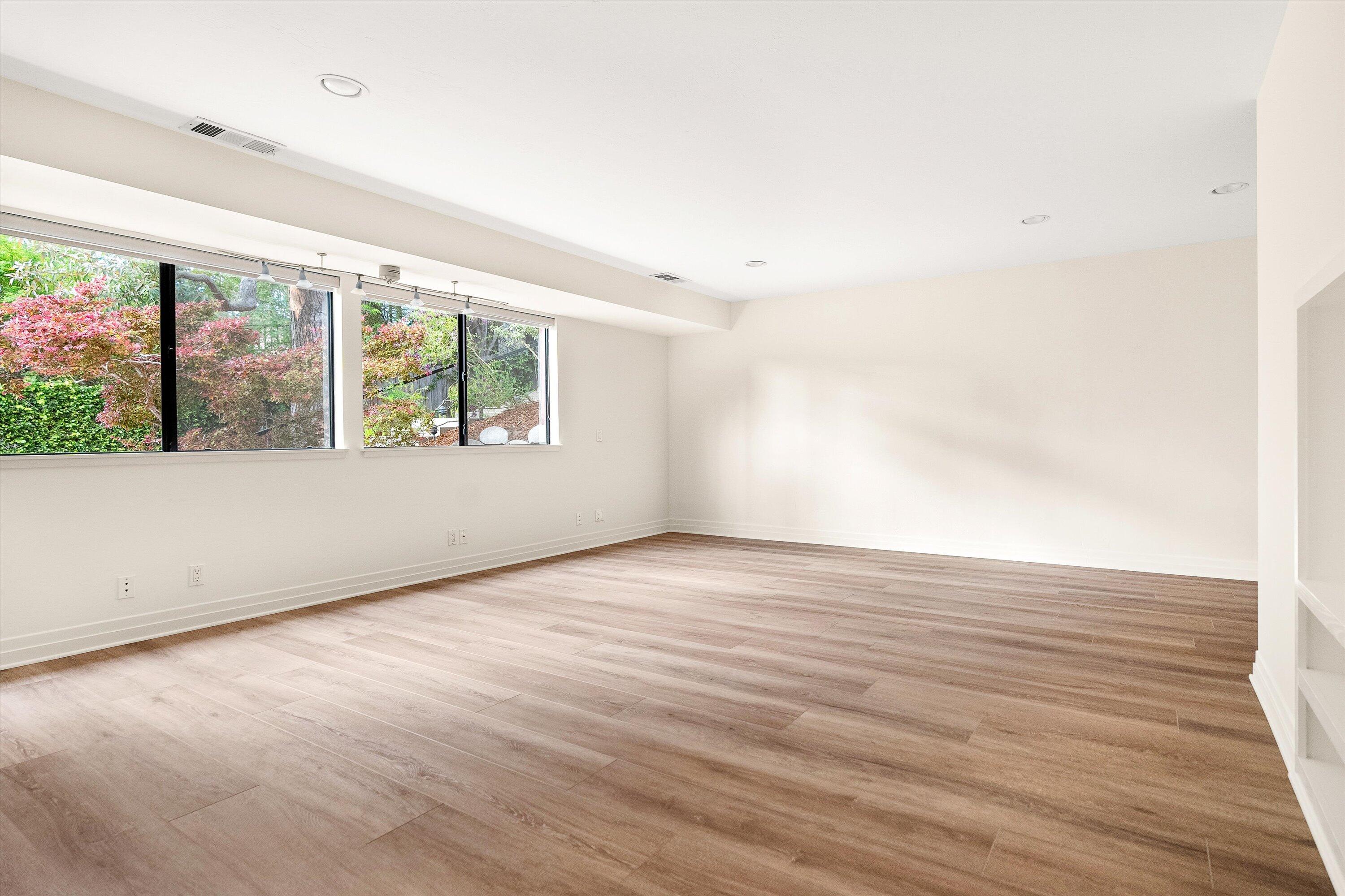 Santa Barbara, California 93109, United States, 3 Bedrooms Bedrooms, ,3 BathroomsBathrooms,Residential,Active,124023