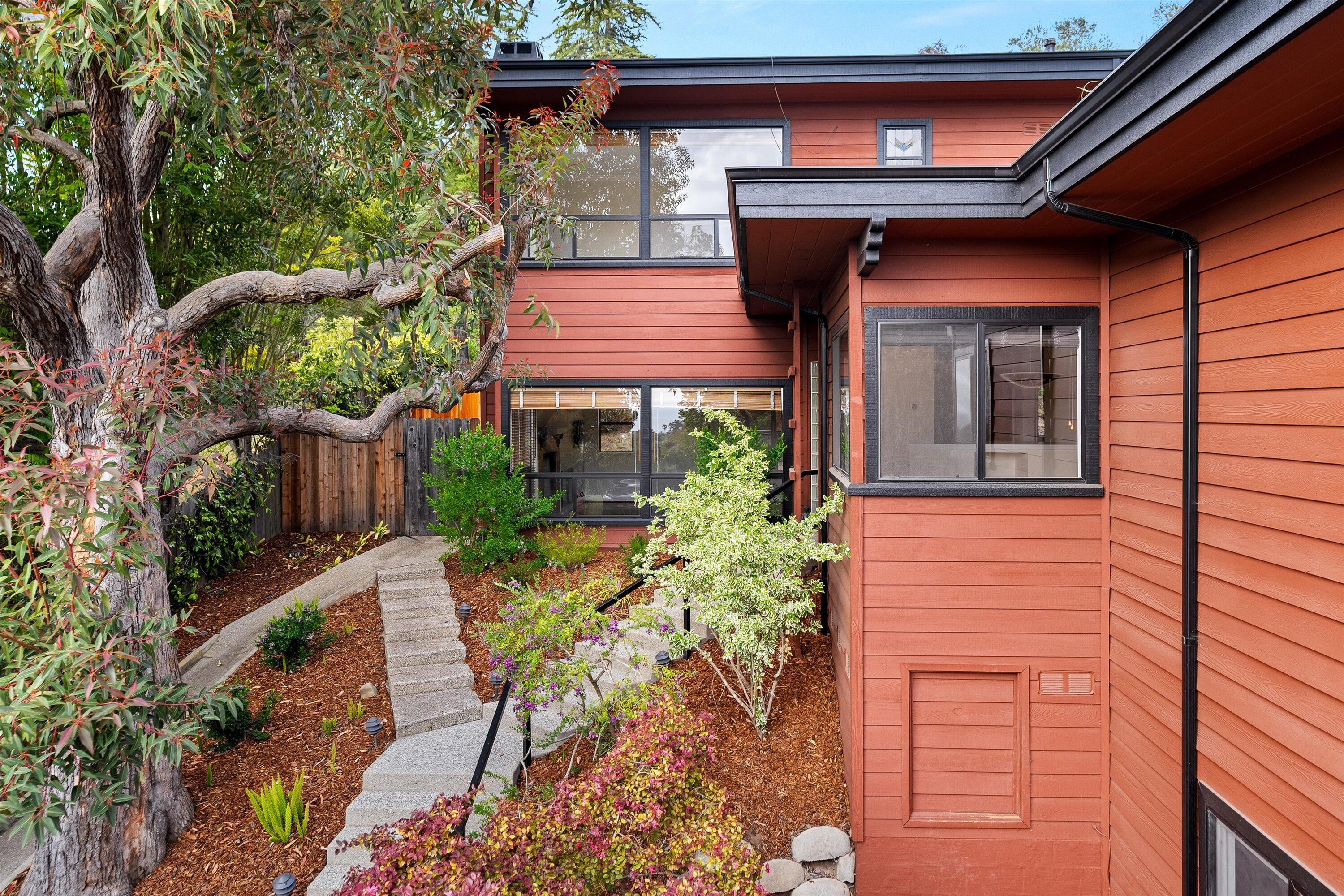 Santa Barbara, California 93109, United States, 3 Bedrooms Bedrooms, ,3 BathroomsBathrooms,Residential,Active,124023