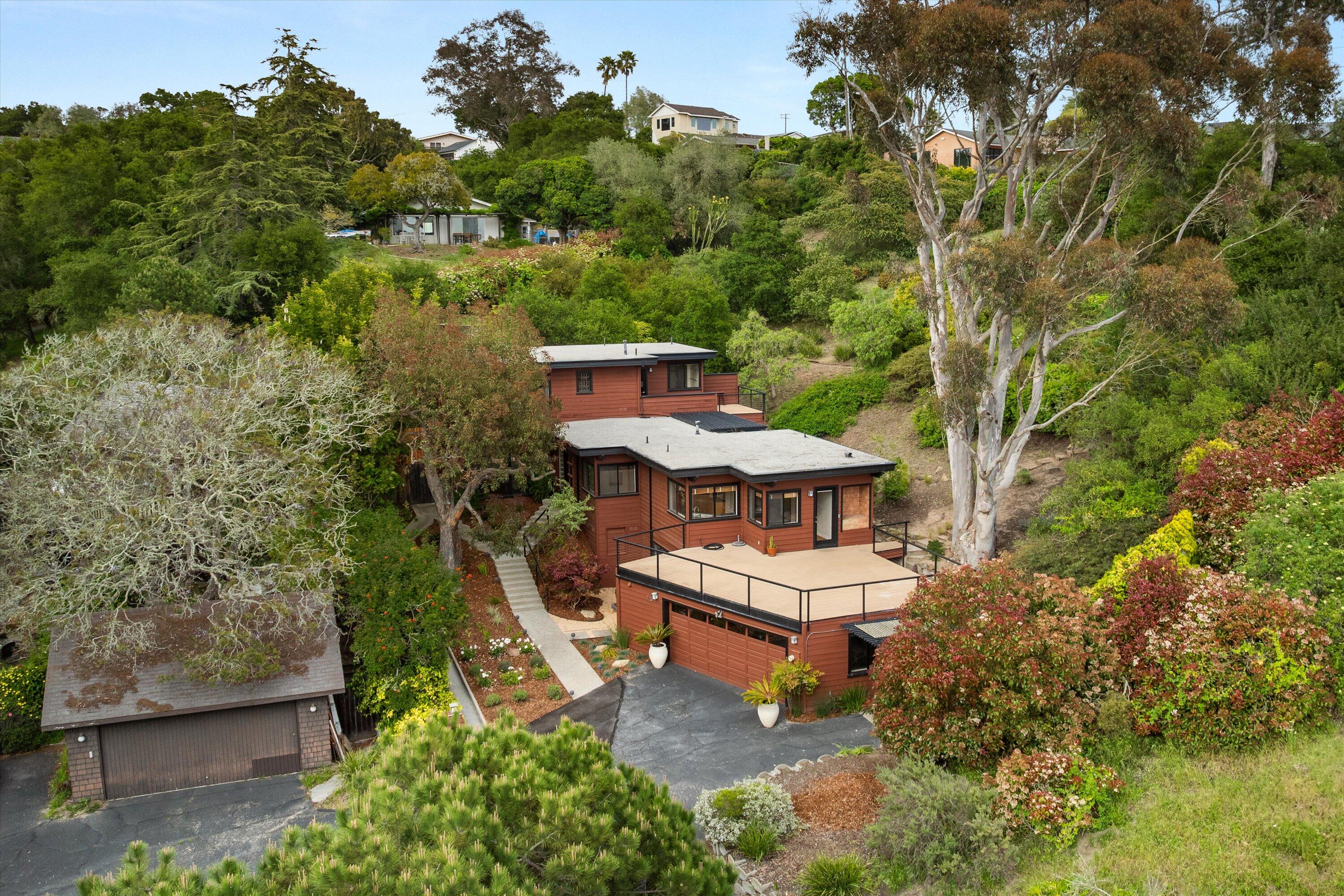 Santa Barbara, California 93109, United States, 3 Bedrooms Bedrooms, ,3 BathroomsBathrooms,Residential,Active,124023