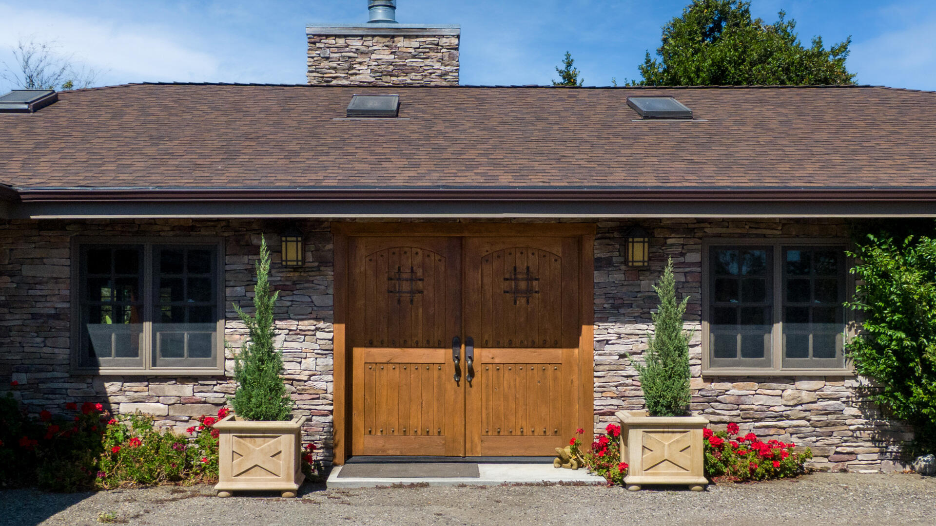 Solvang, California 93463, United States, 4 Bedrooms Bedrooms, ,4 BathroomsBathrooms,Residential,Active,163027