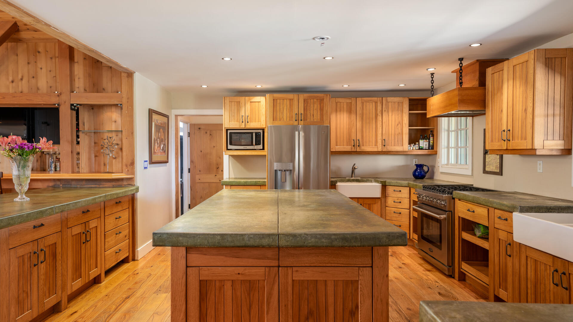 Solvang, California 93463, United States, 4 Bedrooms Bedrooms, ,4 BathroomsBathrooms,Residential,Active,163027