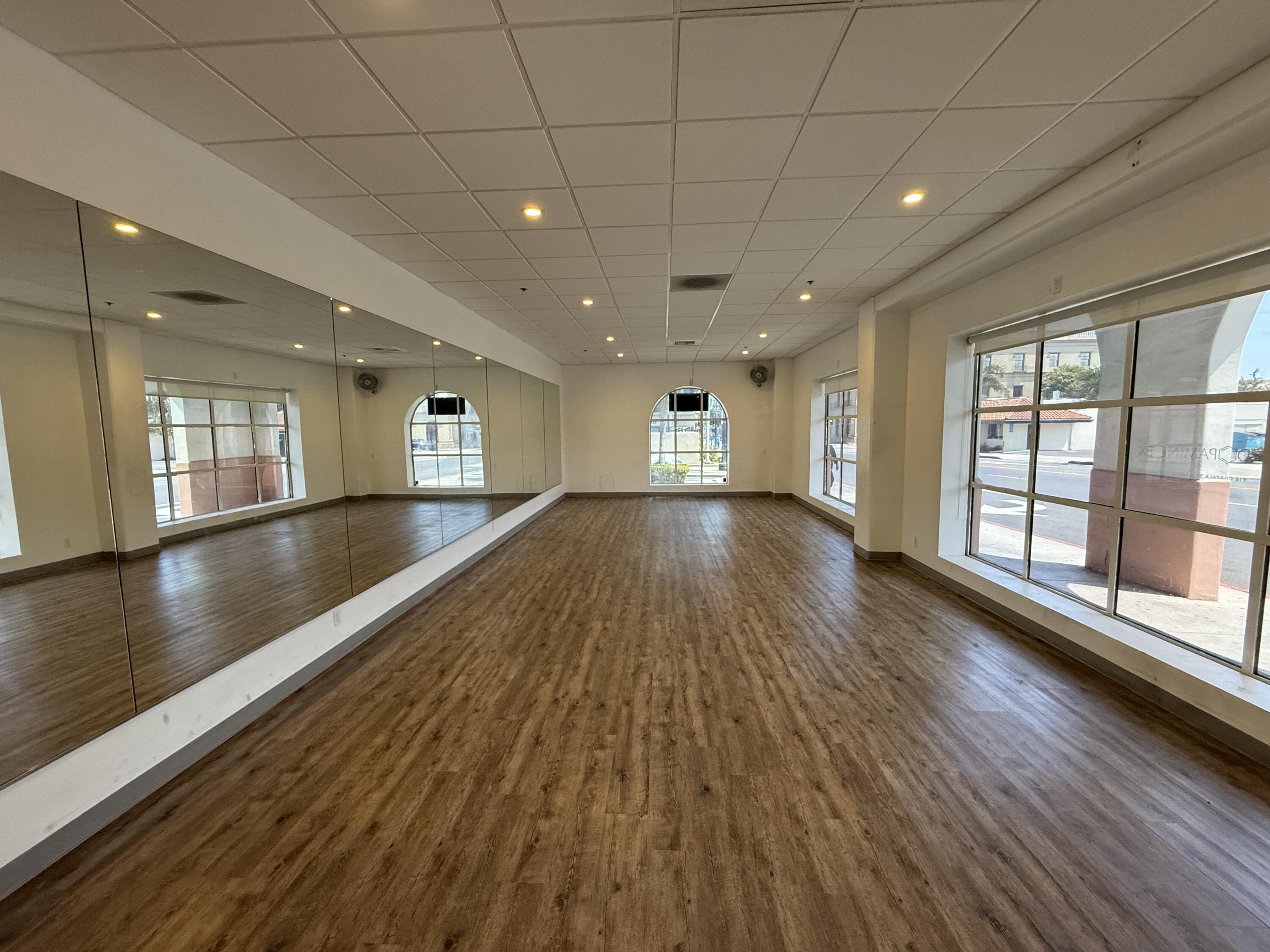 Santa Barbara, California 93101, United States, ,1 BathroomBathrooms,Commercial,Active,162383