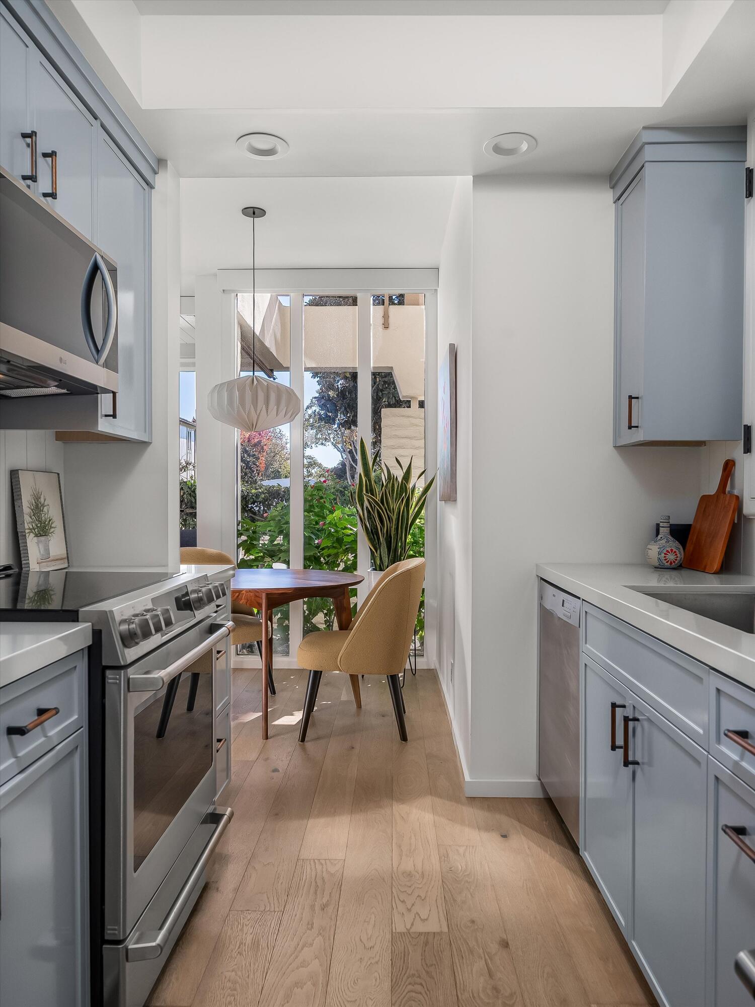 Santa Barbara, California 93108, United States, 1 Bedroom Bedrooms, ,1 BathroomBathrooms,Residential,Active,238087