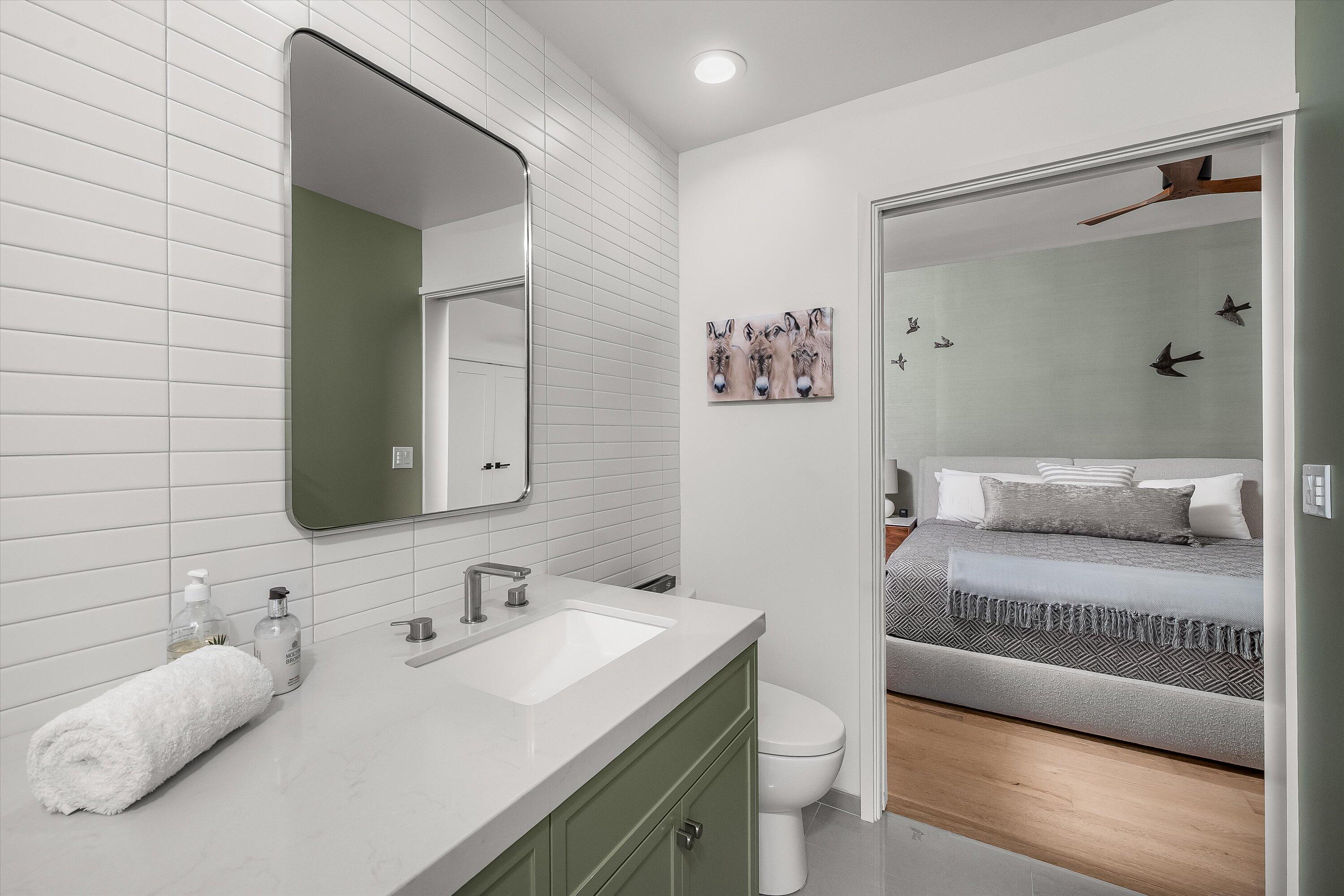 Santa Barbara, California 93108, United States, 1 Bedroom Bedrooms, ,1 BathroomBathrooms,Residential,Active,238087