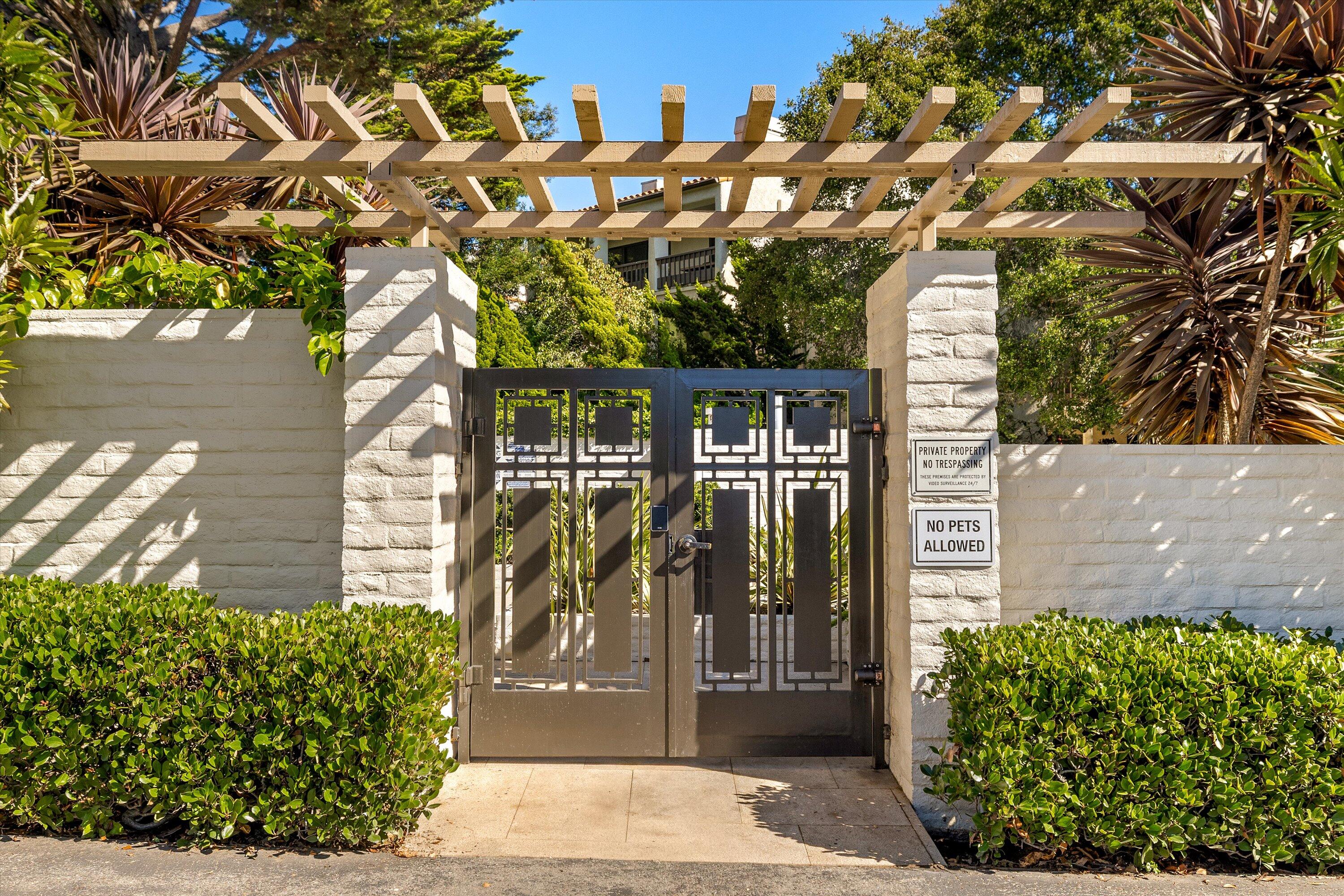 Santa Barbara, California 93108, United States, 1 Bedroom Bedrooms, ,1 BathroomBathrooms,Residential,Active,238087