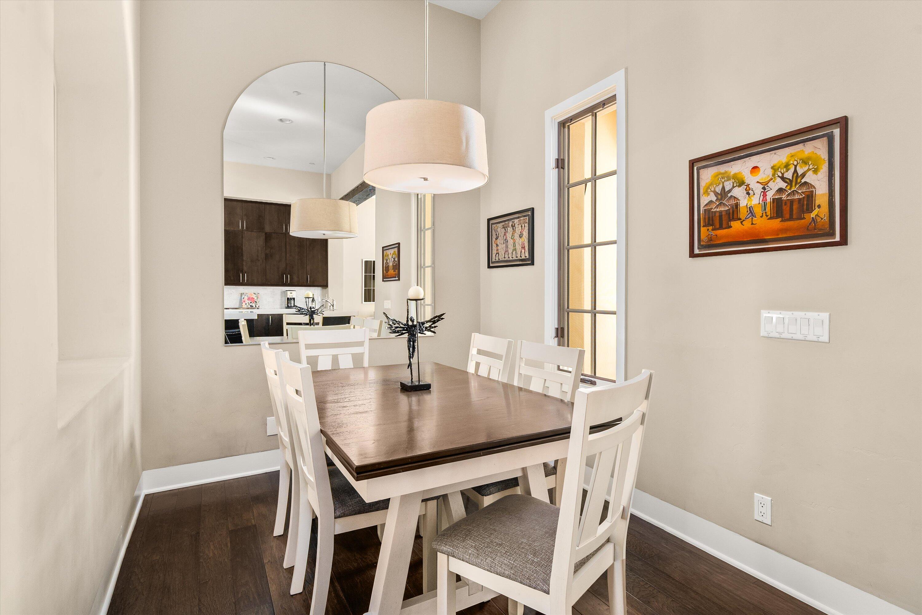 Santa Barbara, California 93101, United States, 3 Bedrooms Bedrooms, ,3 BathroomsBathrooms,Residential,Active,219261