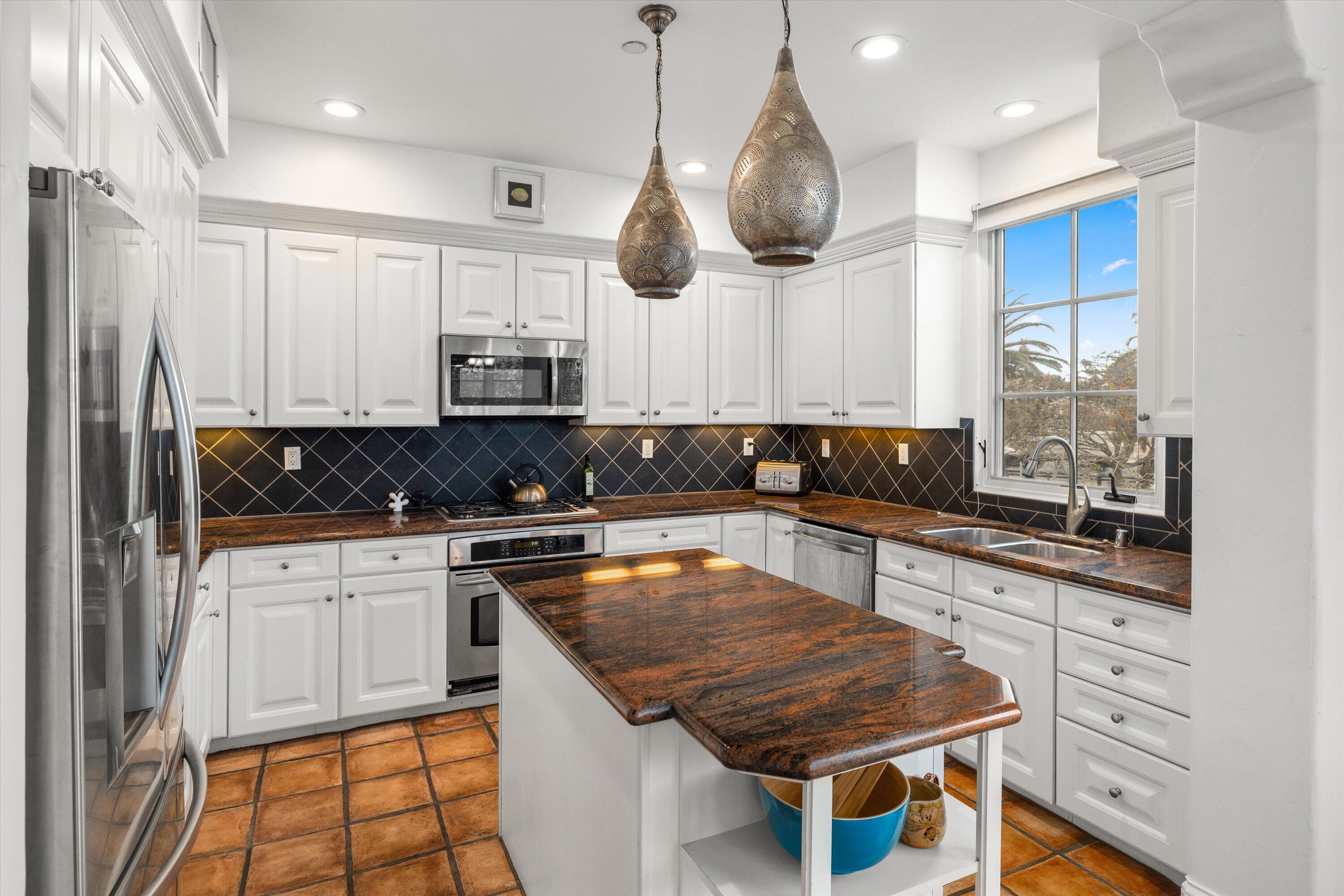 220 Santa Barbara Street D