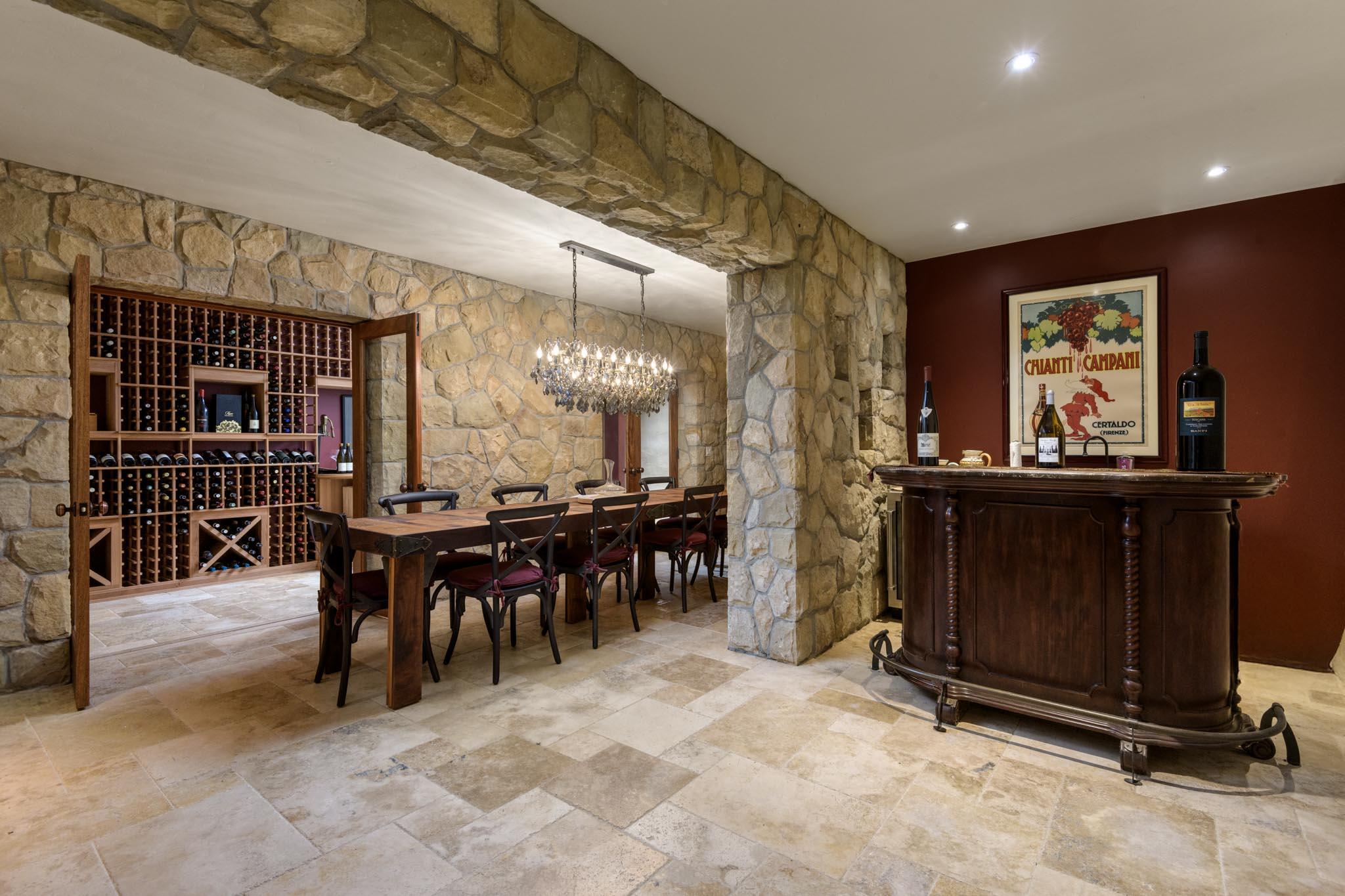 Carpinteria, California 93103, United States, 4 Bedrooms Bedrooms, ,4 BathroomsBathrooms,Residential,Active,146482