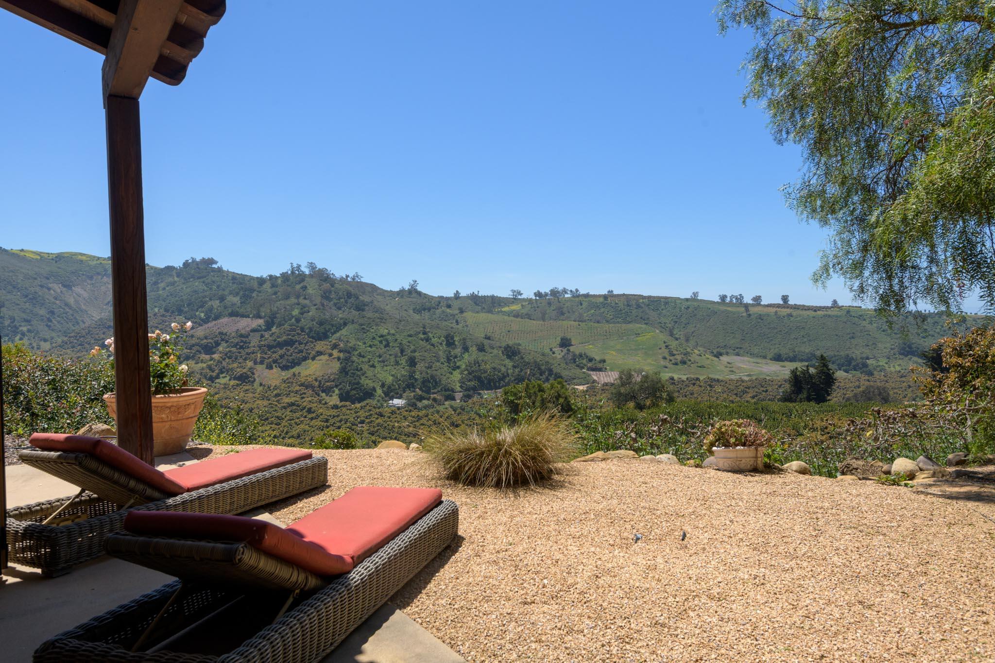 Carpinteria, California 93103, United States, 4 Bedrooms Bedrooms, ,4 BathroomsBathrooms,Residential,Active,146482