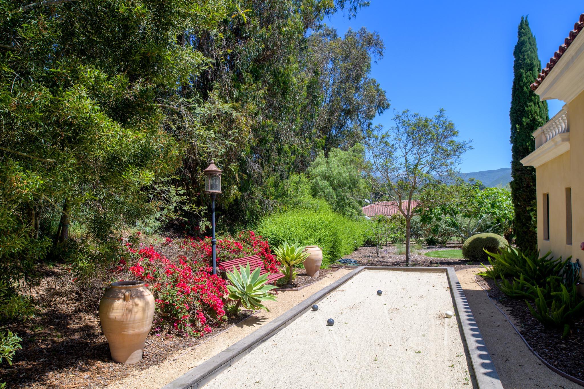 Carpinteria, California 93103, United States, 4 Bedrooms Bedrooms, ,4 BathroomsBathrooms,Residential,Active,146482